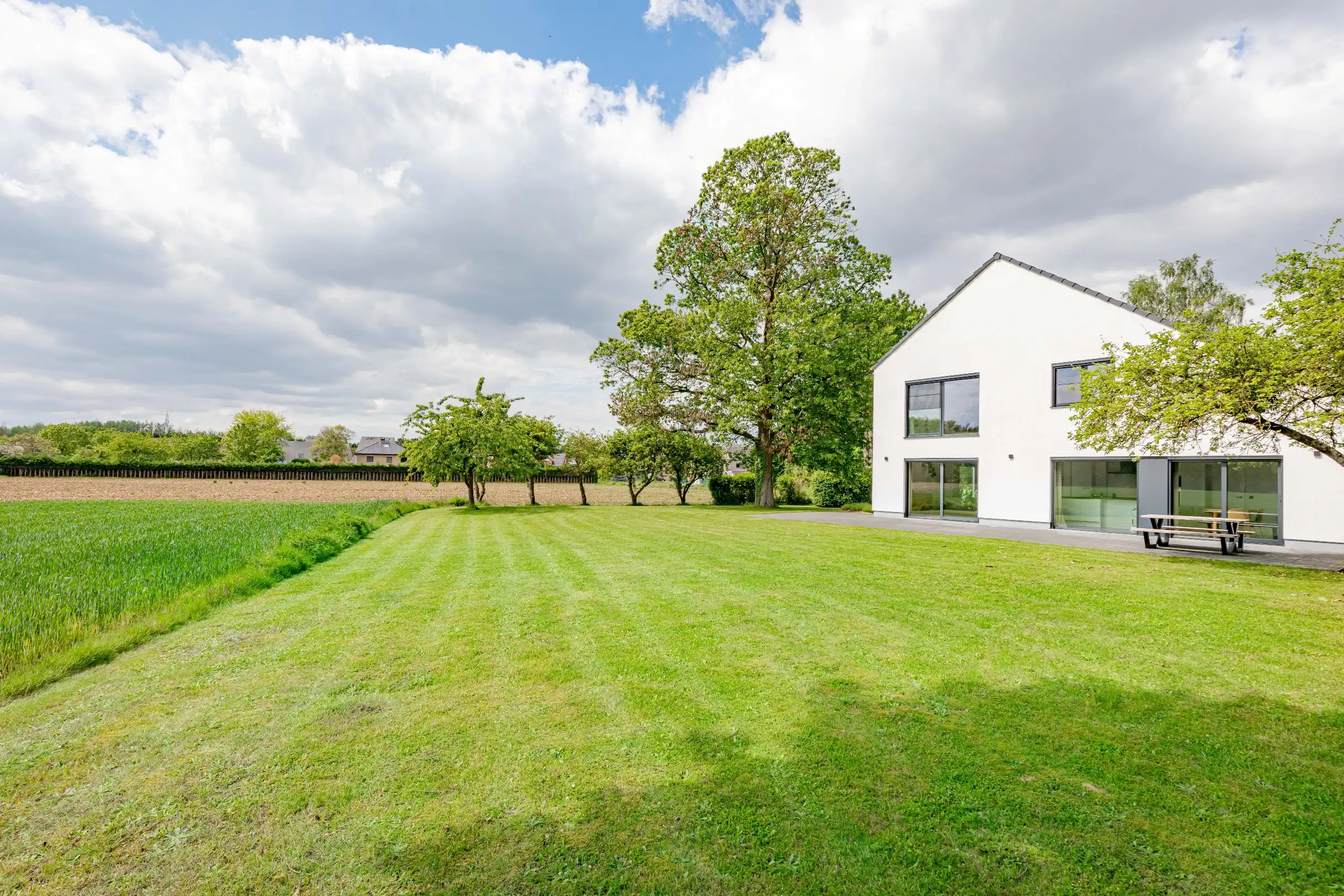 Totaal gerenoveerde villa met open vergezicht in Erps-Kwerps foto 11