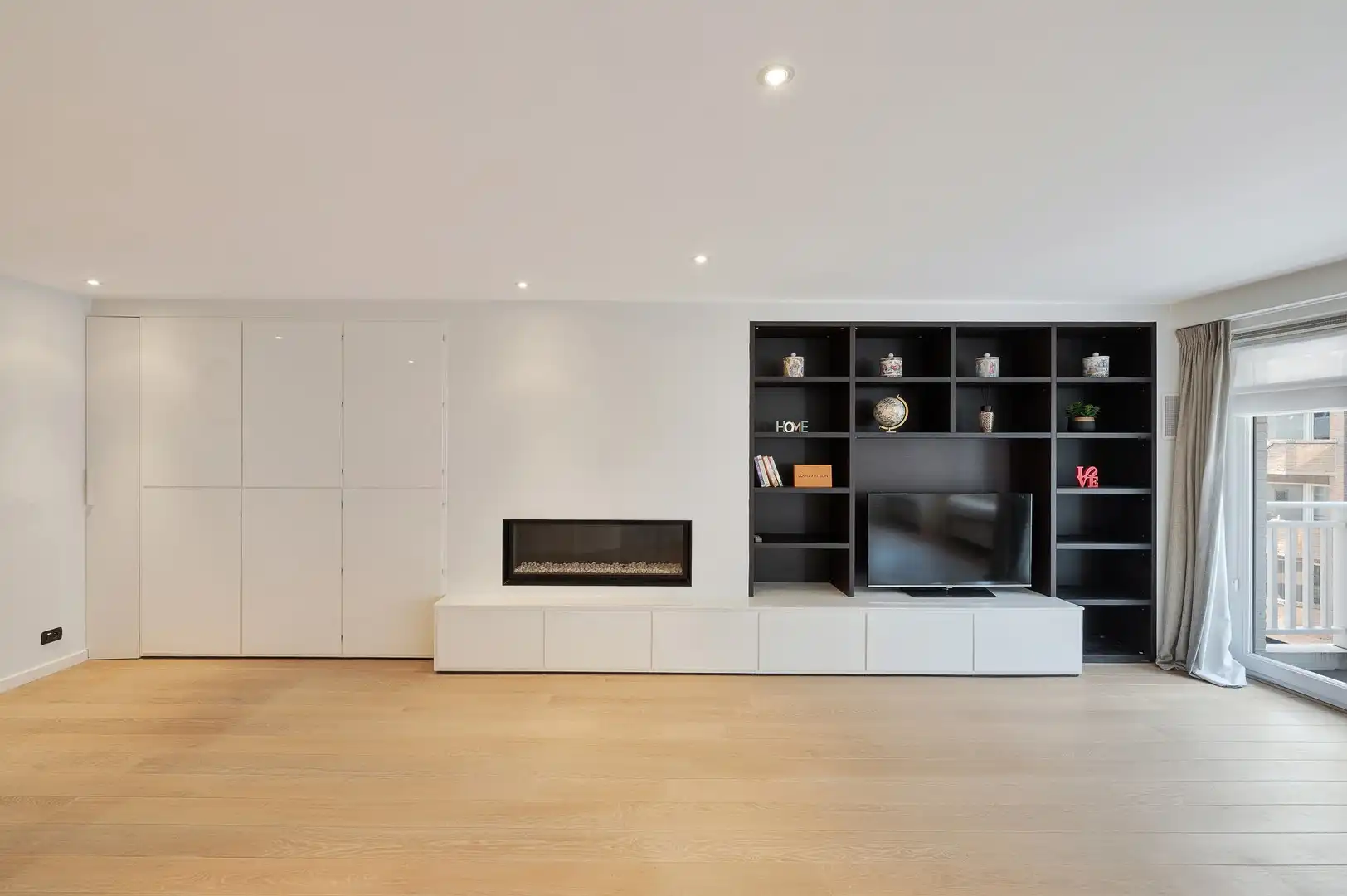 Ruim appartement van 163m² met 11 m² façade in de Dumortierlaan. foto 11