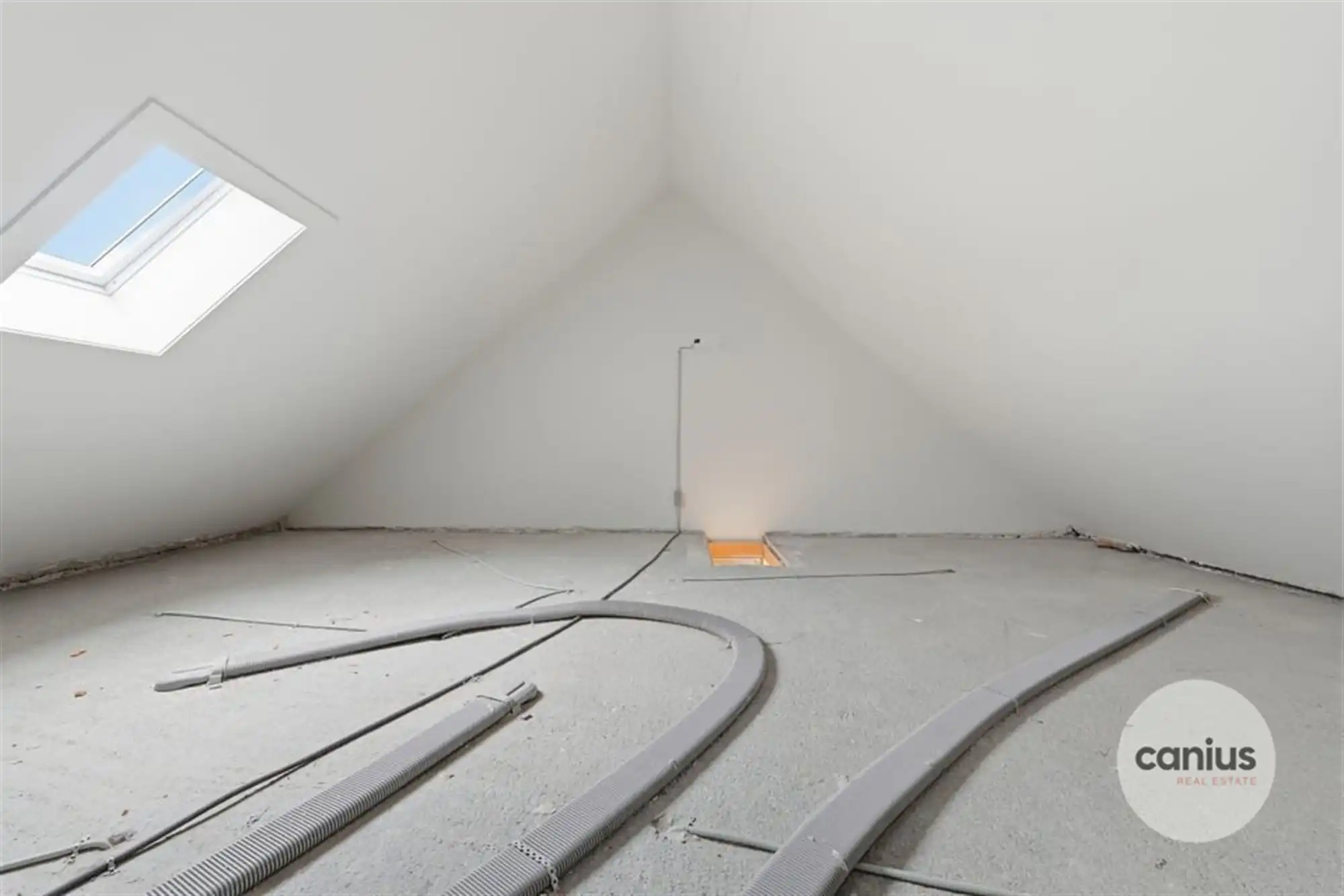 LANDELIJKE WONING MET 3 SLKS & TUIN foto 19