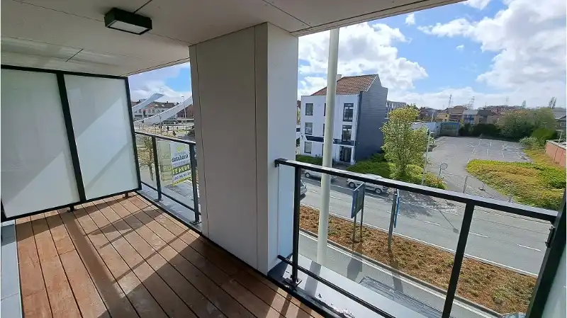 Recent 2-slaapkamerappartement met TERRAS en CARPORT te huur in Brugge foto 9