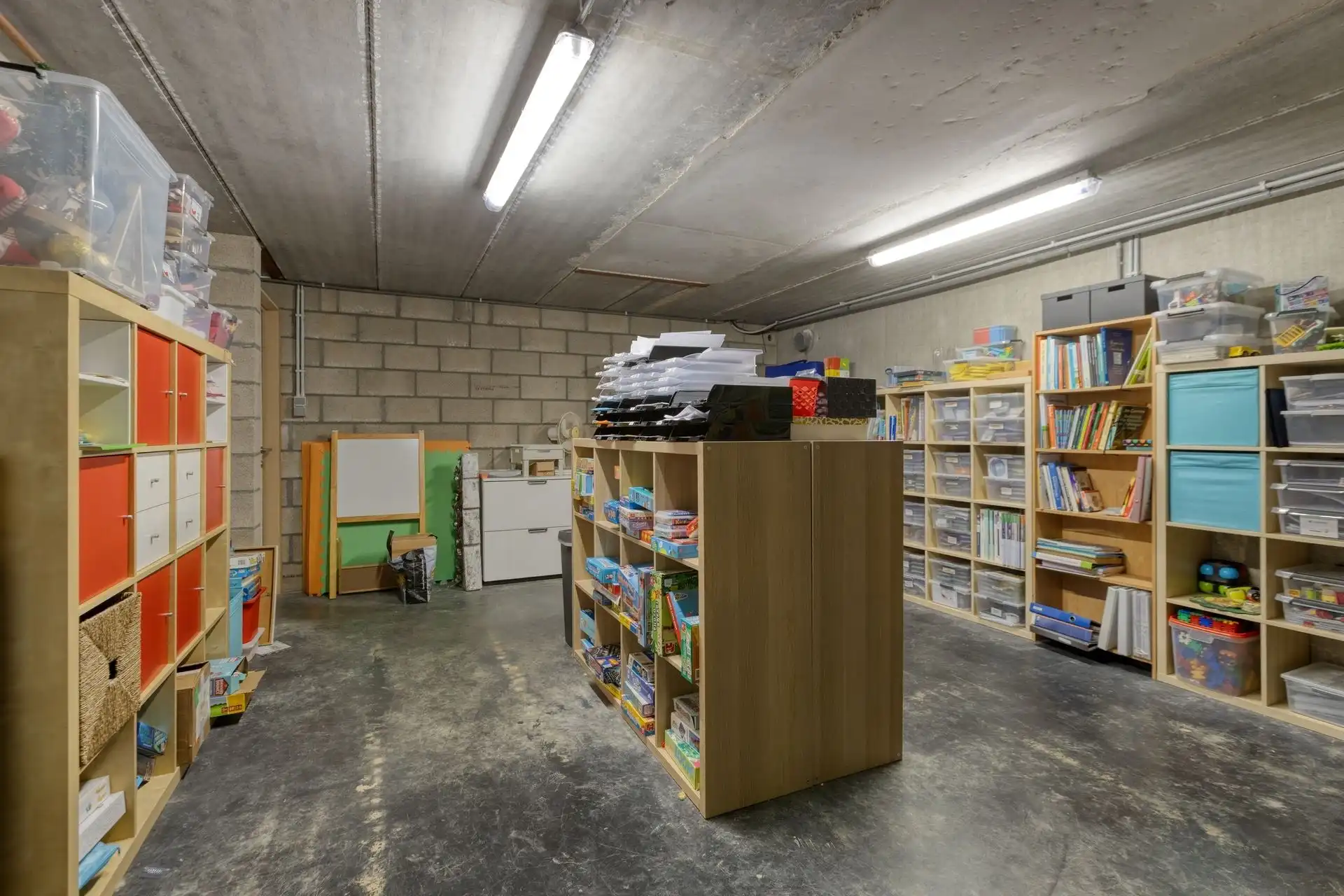 Ruime woning met maar liefst 4 slaapkamers én praktijkruimte in Maasmechelen! foto 28