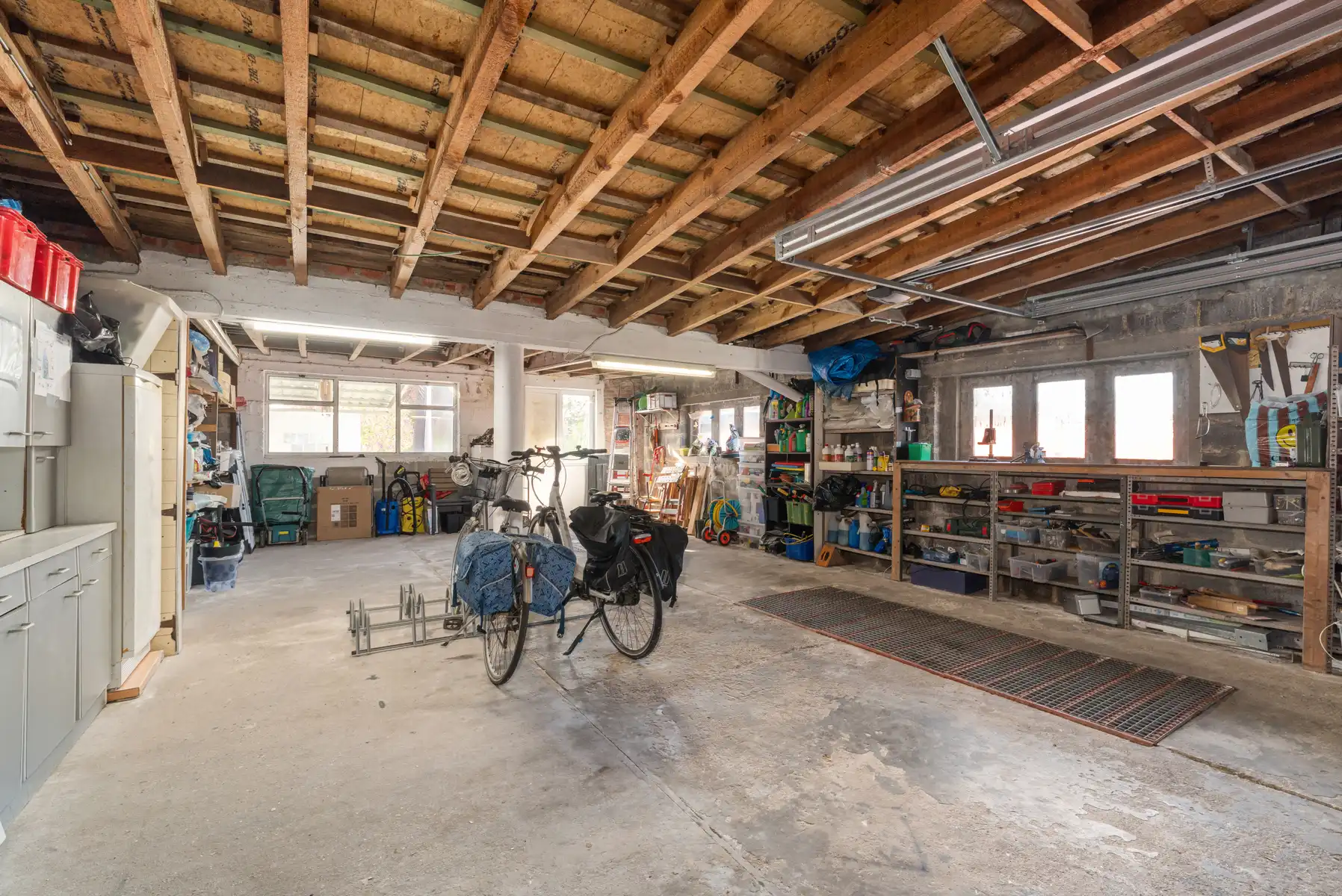 Woning met 4 slaapkamer, 2 badkamers en garage/atelier foto 27