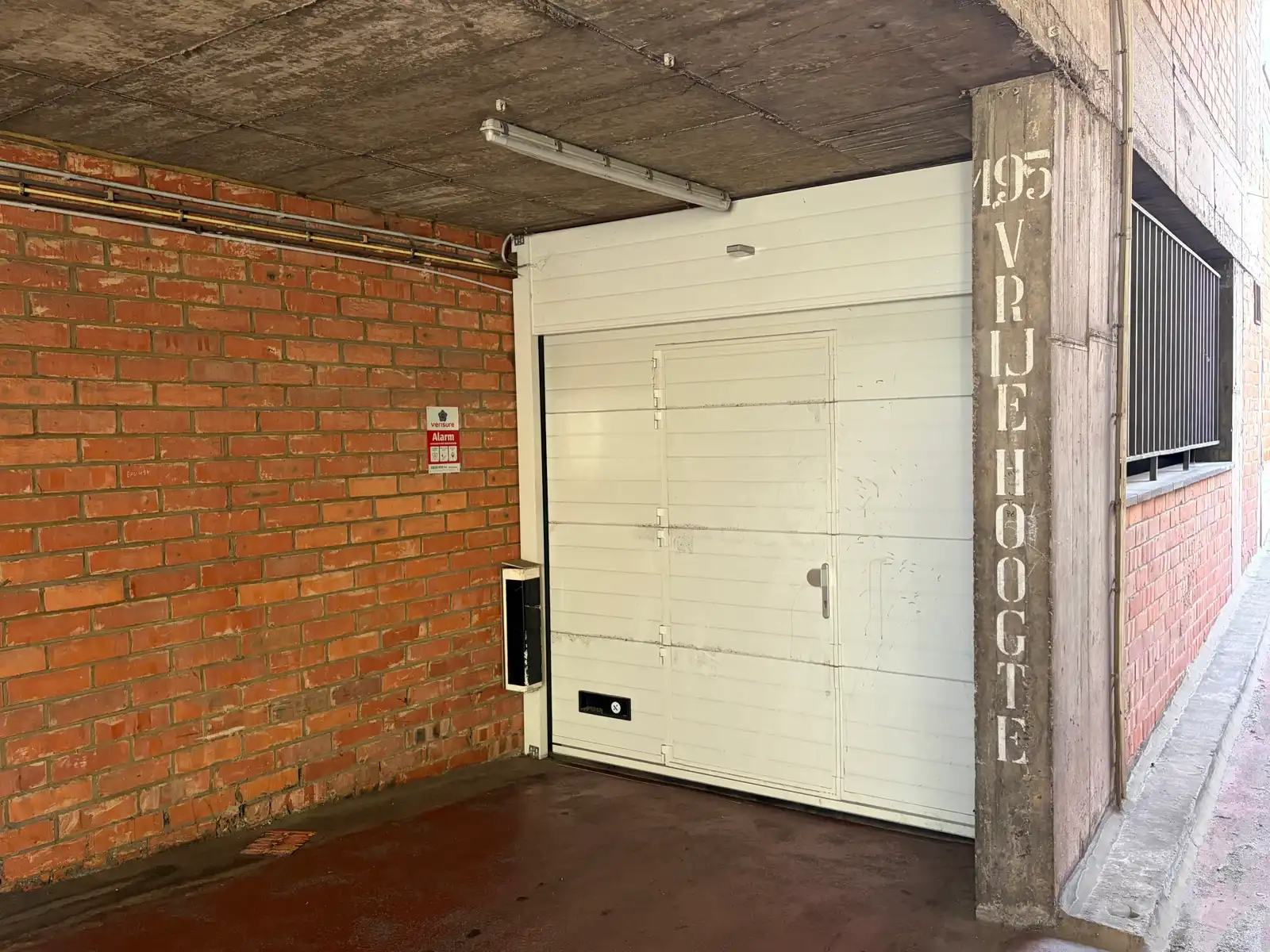 Parkeerplaats te koop foto 2