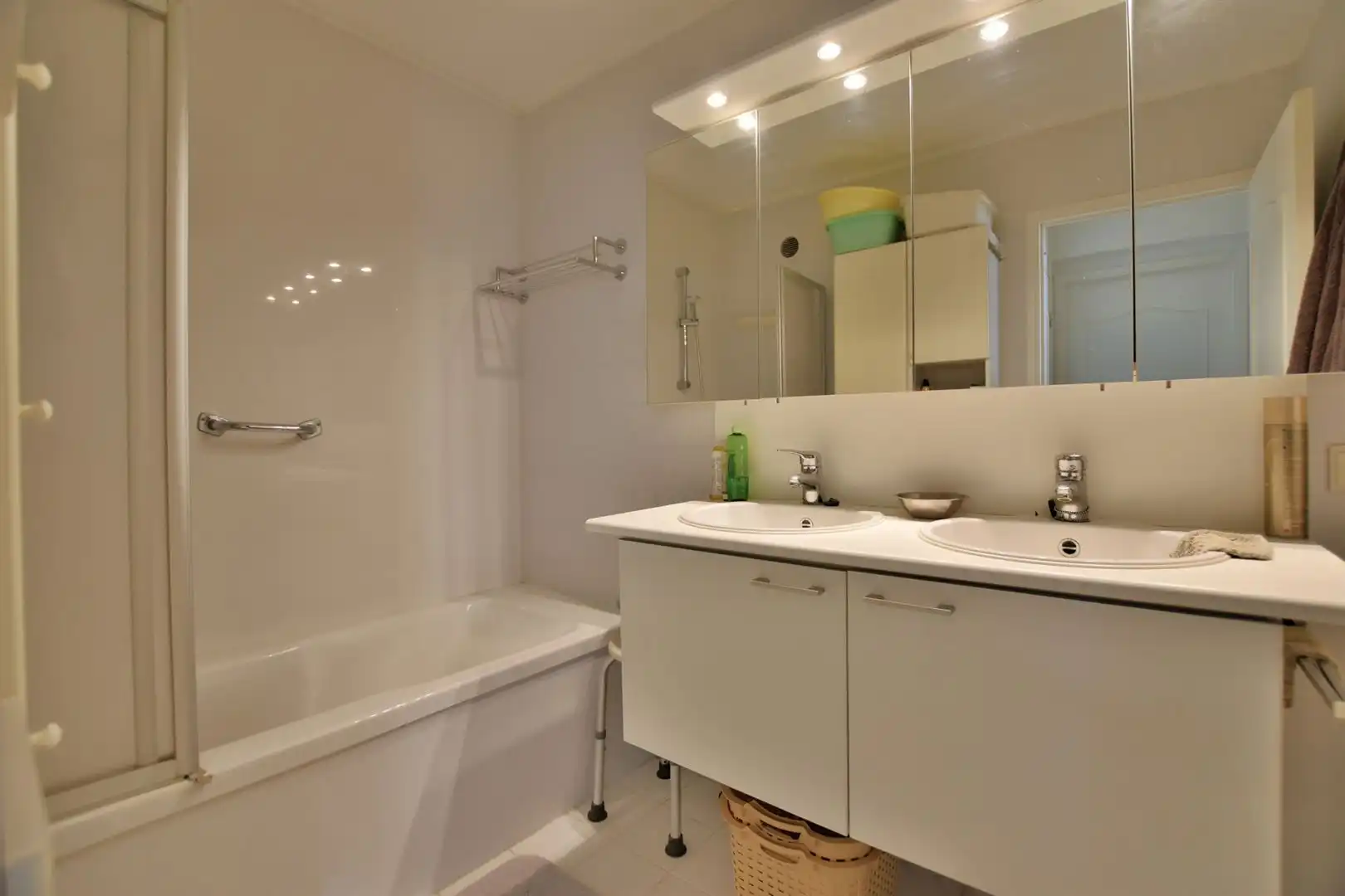 Recent gerenoveerd appartement met bijzonder goede ligging aan "Brusselse Forten"  foto 9