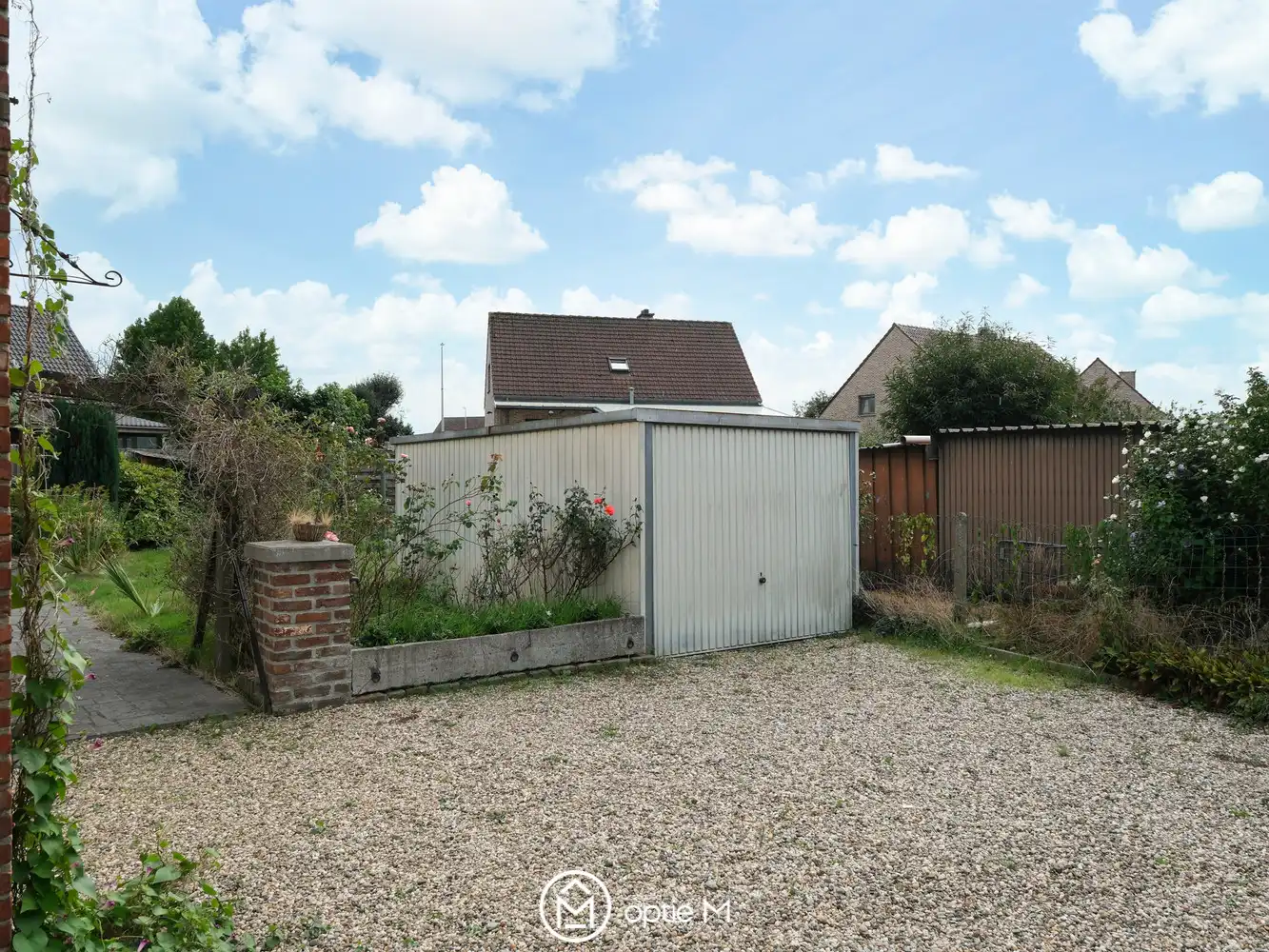Charmante woning te koop in Bilzen-Hoeselt – verrassend ruim en met veel potentieel foto 6