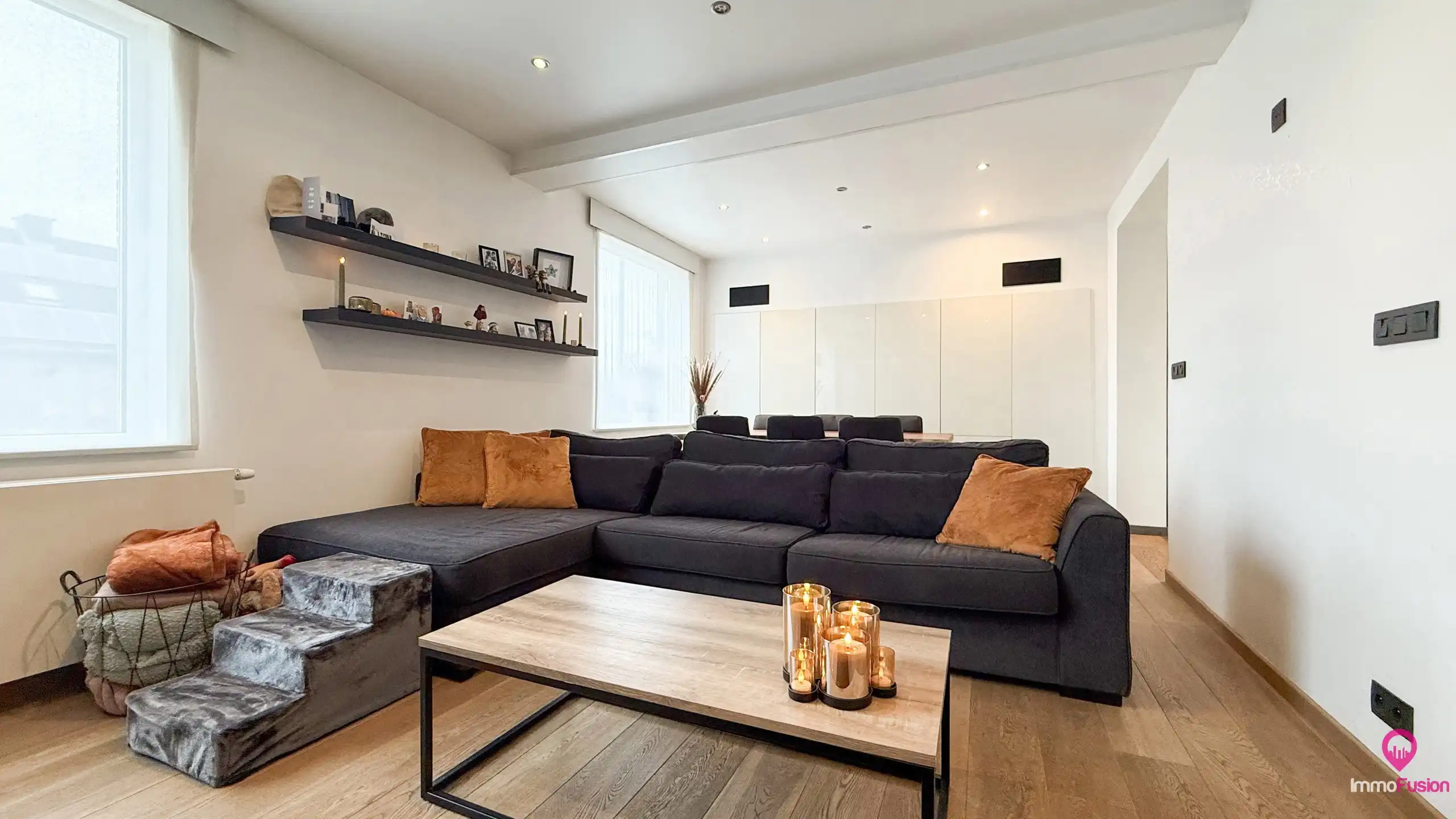 Instapklare open bebouwing met 4slpks op perceel van 10are! foto 3