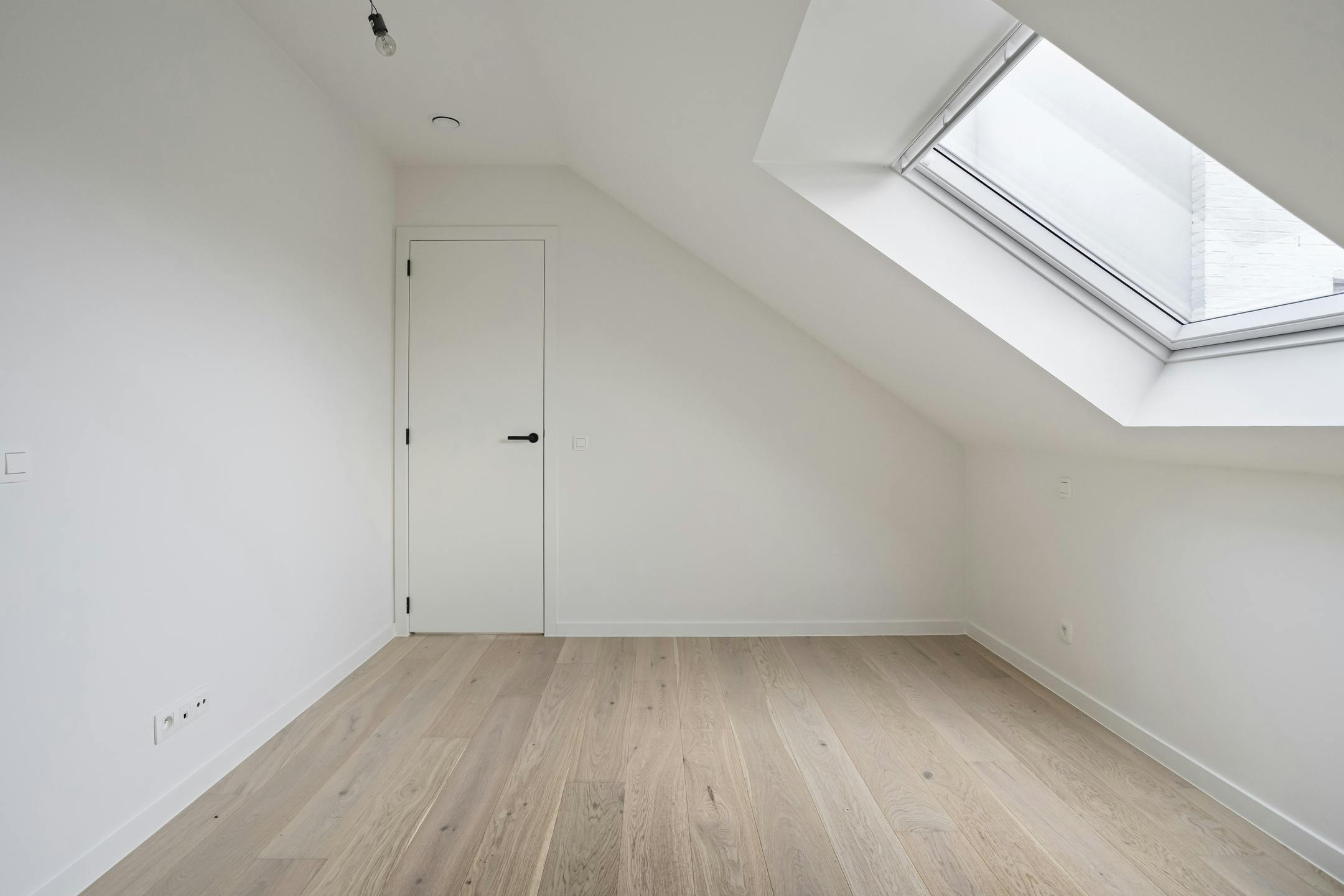 Klassevol appartement met 2 slaapkamers te centrum Brugge foto 12