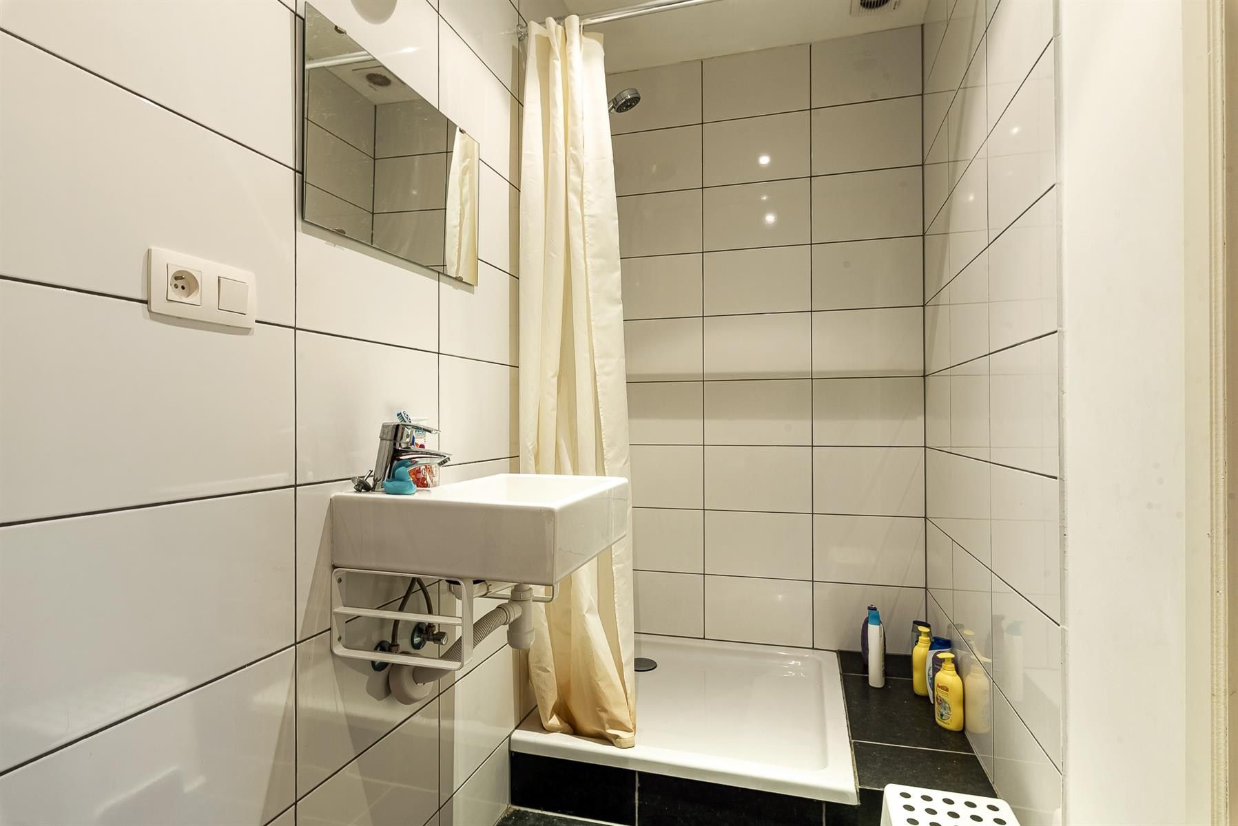 Supertof duplex appartement op centrale ligging te Wilrijk. foto 7