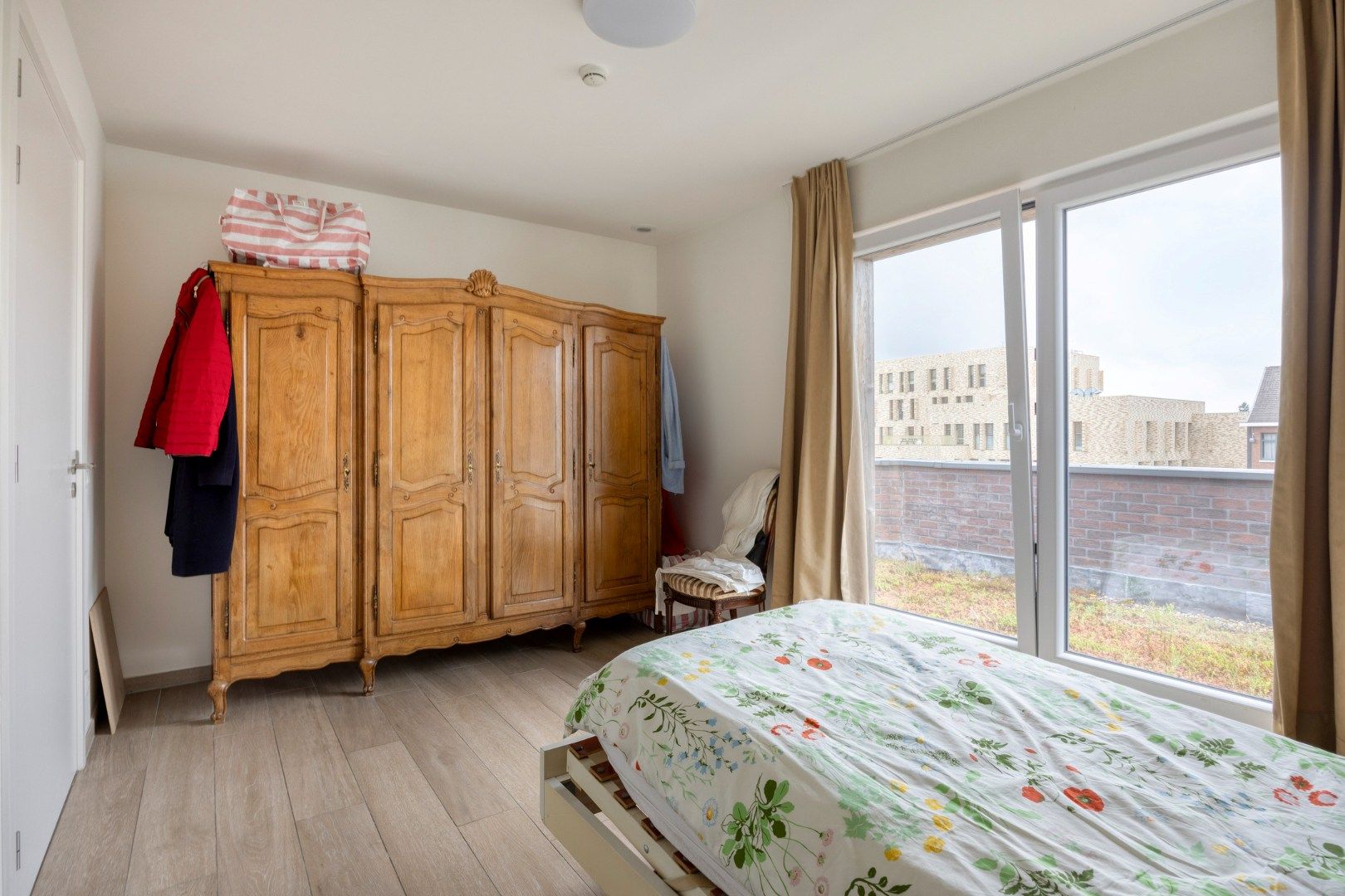 Leuke service flat met 2 SLPKS en terras in het hartje van Mol! foto 13