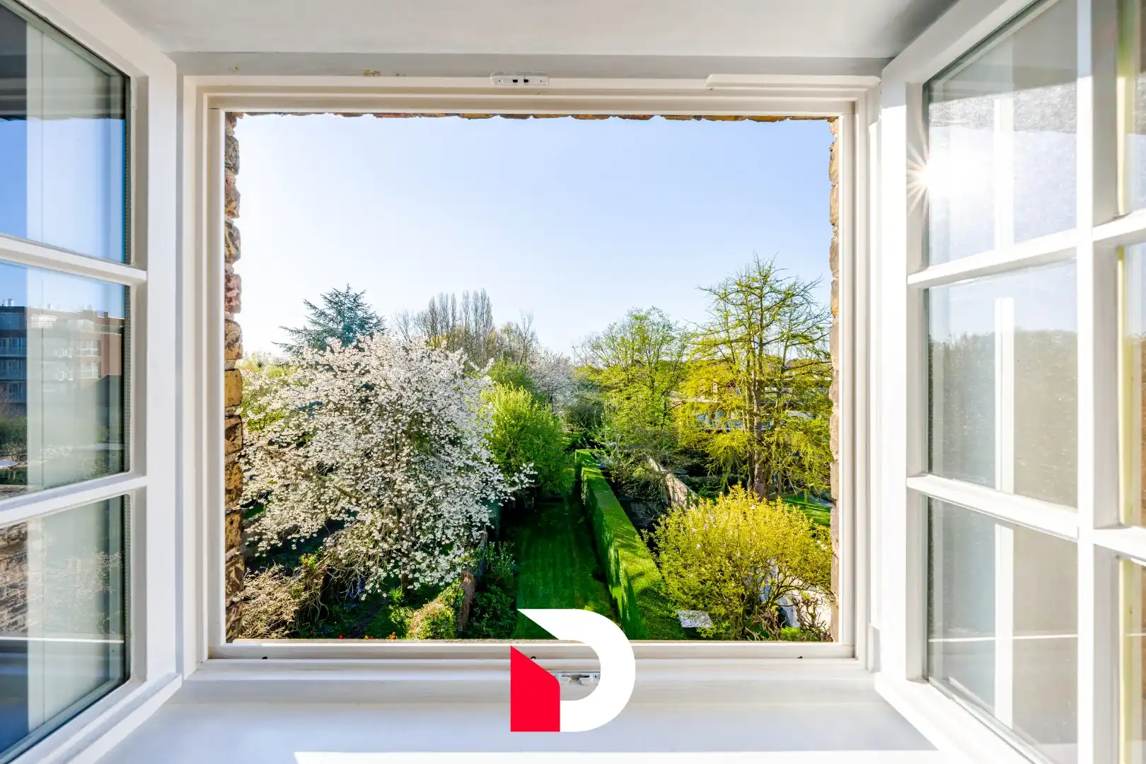 Karaktervol burgerhuis met 5 slk en riante tuin langs de Damse Vaart dichtbij centrum Brugge foto 19