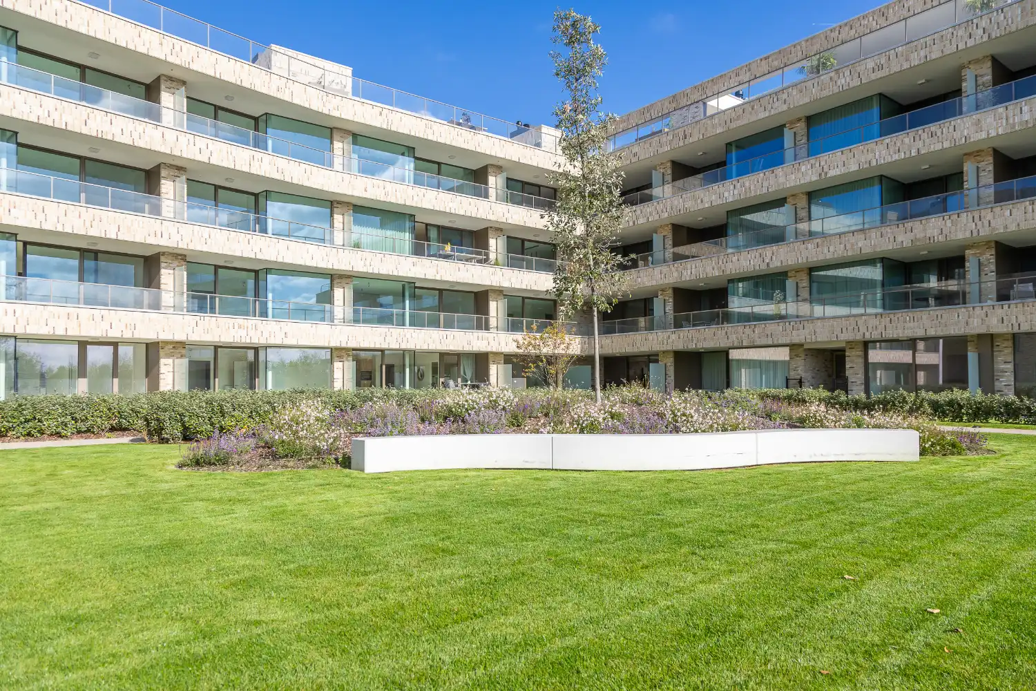 Nieuwbouwproject in rustige groene omgeving, op 6 min. wandelafstand van het strand foto 6