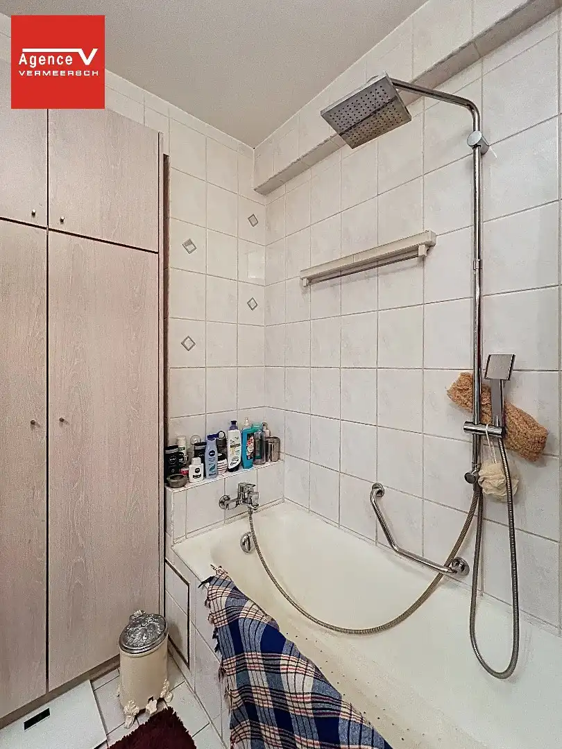 Op te frissen appartement met topligging aan het Marie-Joséplein. foto 18