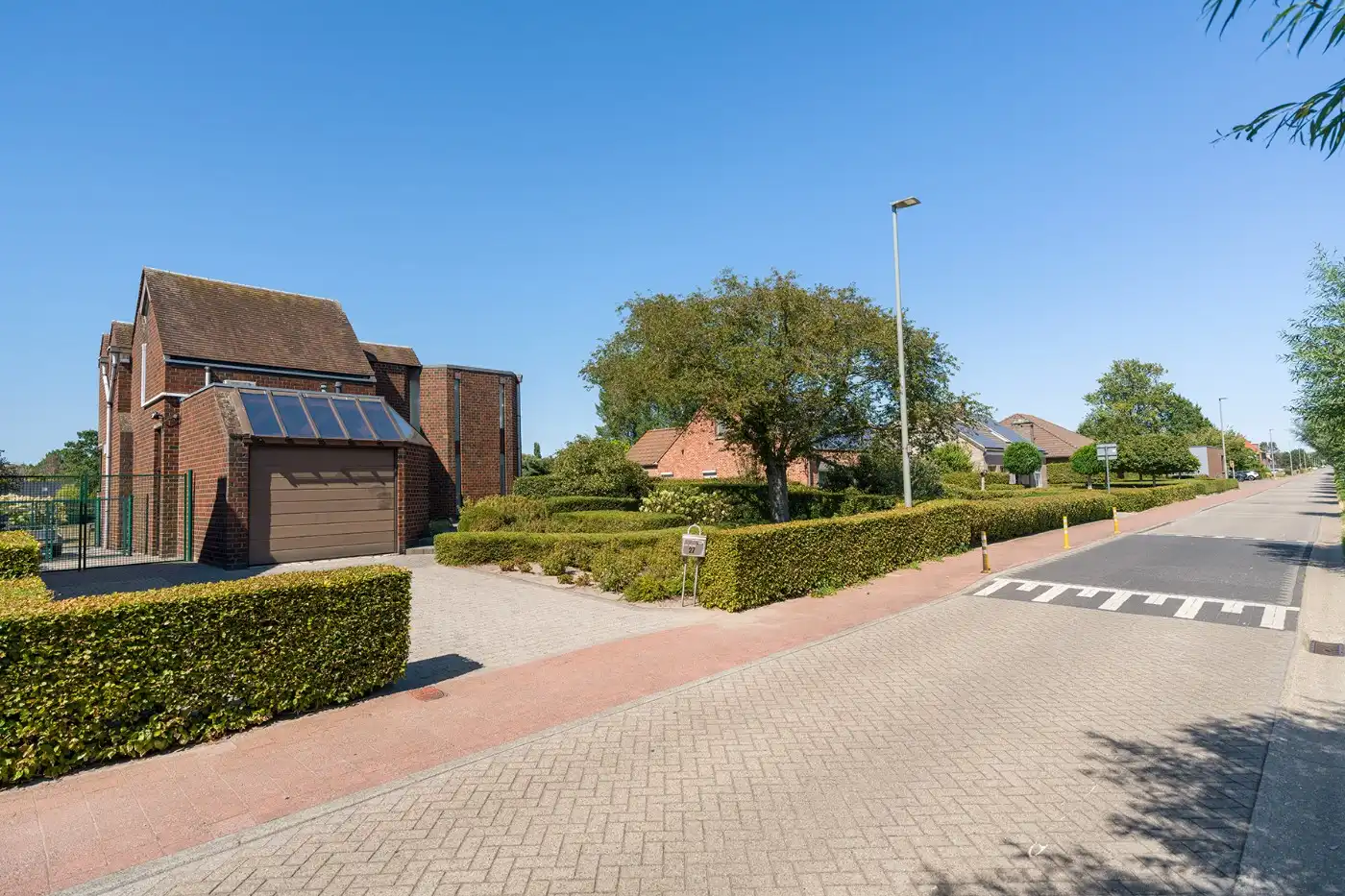 Top gelegen, ruime, vrijstaande woning met 3 slpk., garage en prachtige tuin foto 45