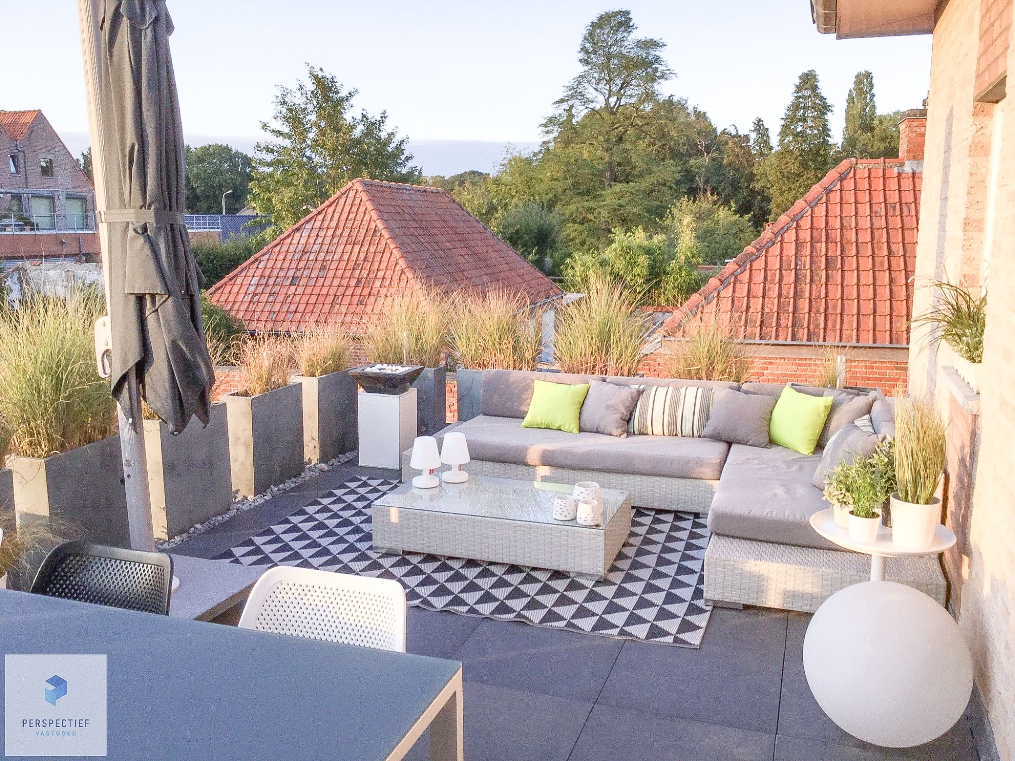 WOONAPPARTEMENT met UITZONDERLIJK GROOT ZONNETERRAS foto 5