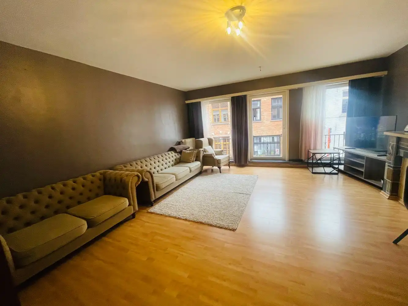 Brugge centrum, vlakbij Smedenpoort , Vestingen , t' Zand en station Ruime degelijk GEBOUWDE BEL-ETAGE  WONING met  GARAGE van circa 90 m³, 3 SLPKS en zonneterras. foto 2