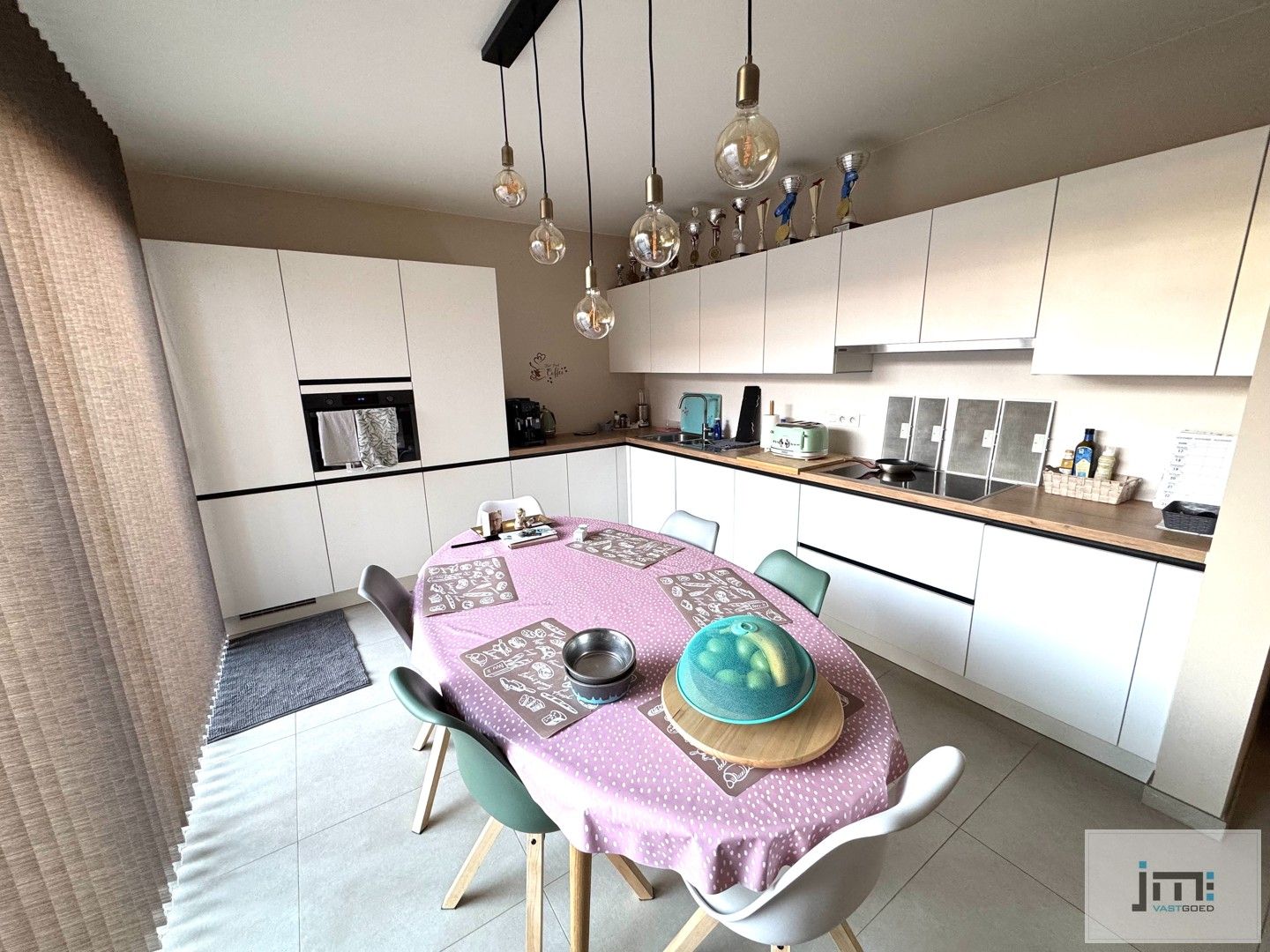 Gelijkvloers  appartement centrum Heers foto 4