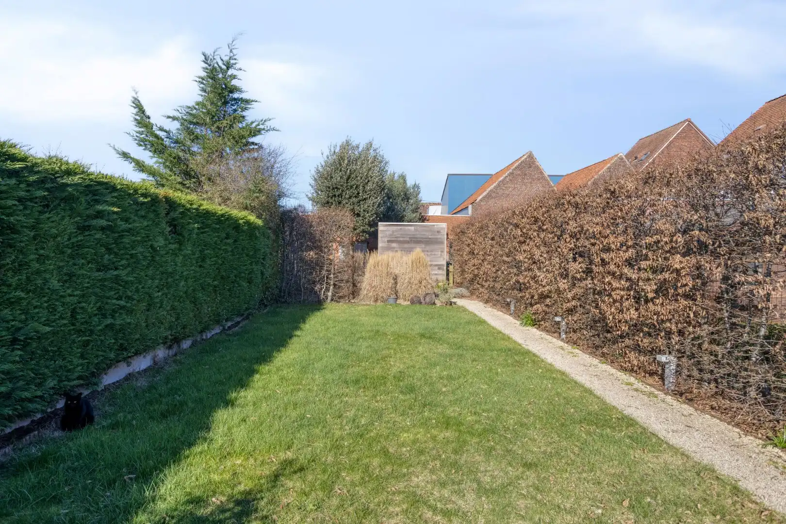 Instapklare woning met 5 slaapkamers garage en tuin! foto 21