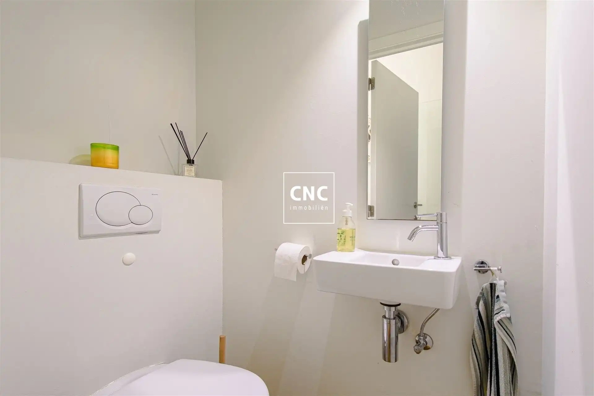 Gelijkvloers appartement met zonnige tuin nabij het centrum
 foto 6