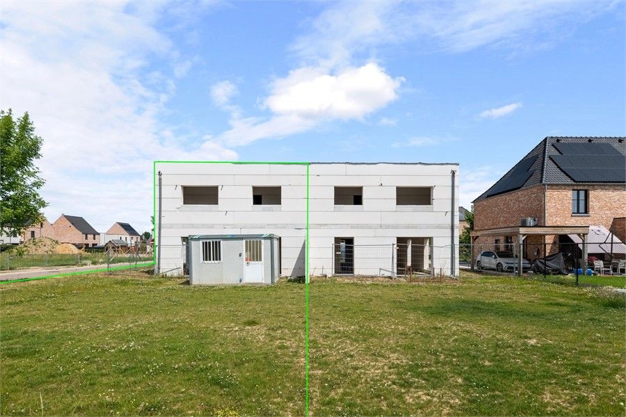 CASCO HALFOPEN BEBOUWING IN MODERNE STIJL MET CARPORT IN ALKEN foto 5