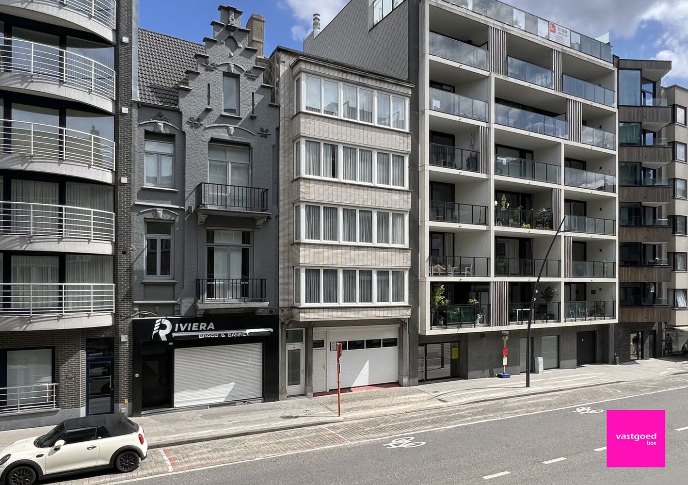 Instapklaar appartement met terras, centrum Oostende foto {{pictureIndex}}