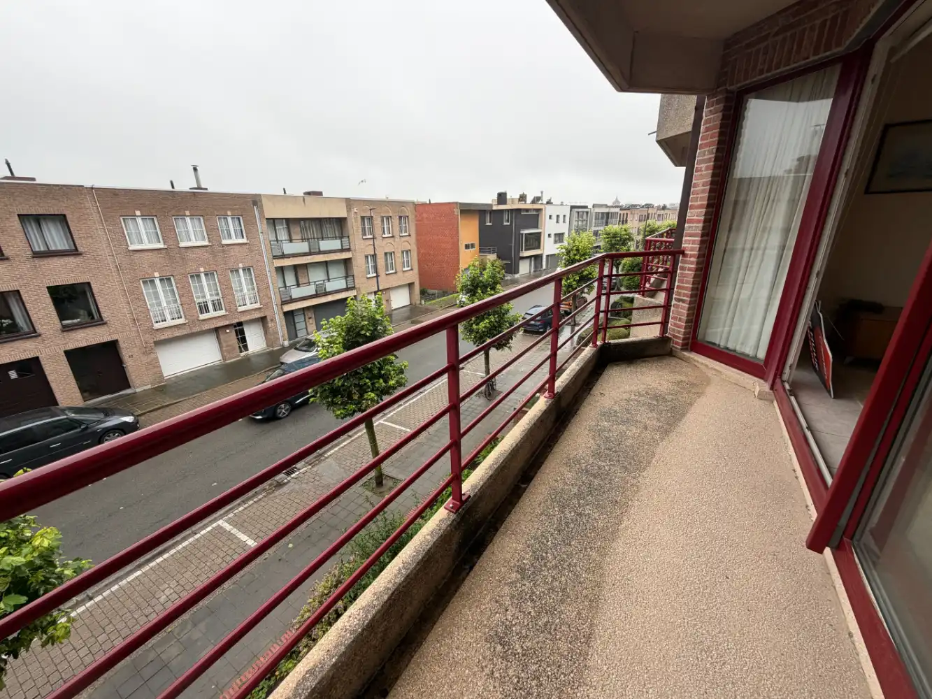 Instapklaar appartement met groot terras en twee slaapkamers. Garage bij te huren in hetzelfde gebouw. foto 8