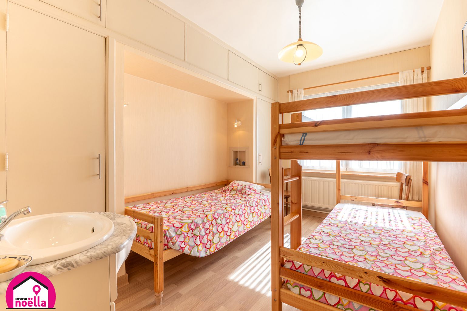 TE KOOP RUIM APPARTEMENT MET 2 SLAAPKAMERS TE WESTENDE foto 21