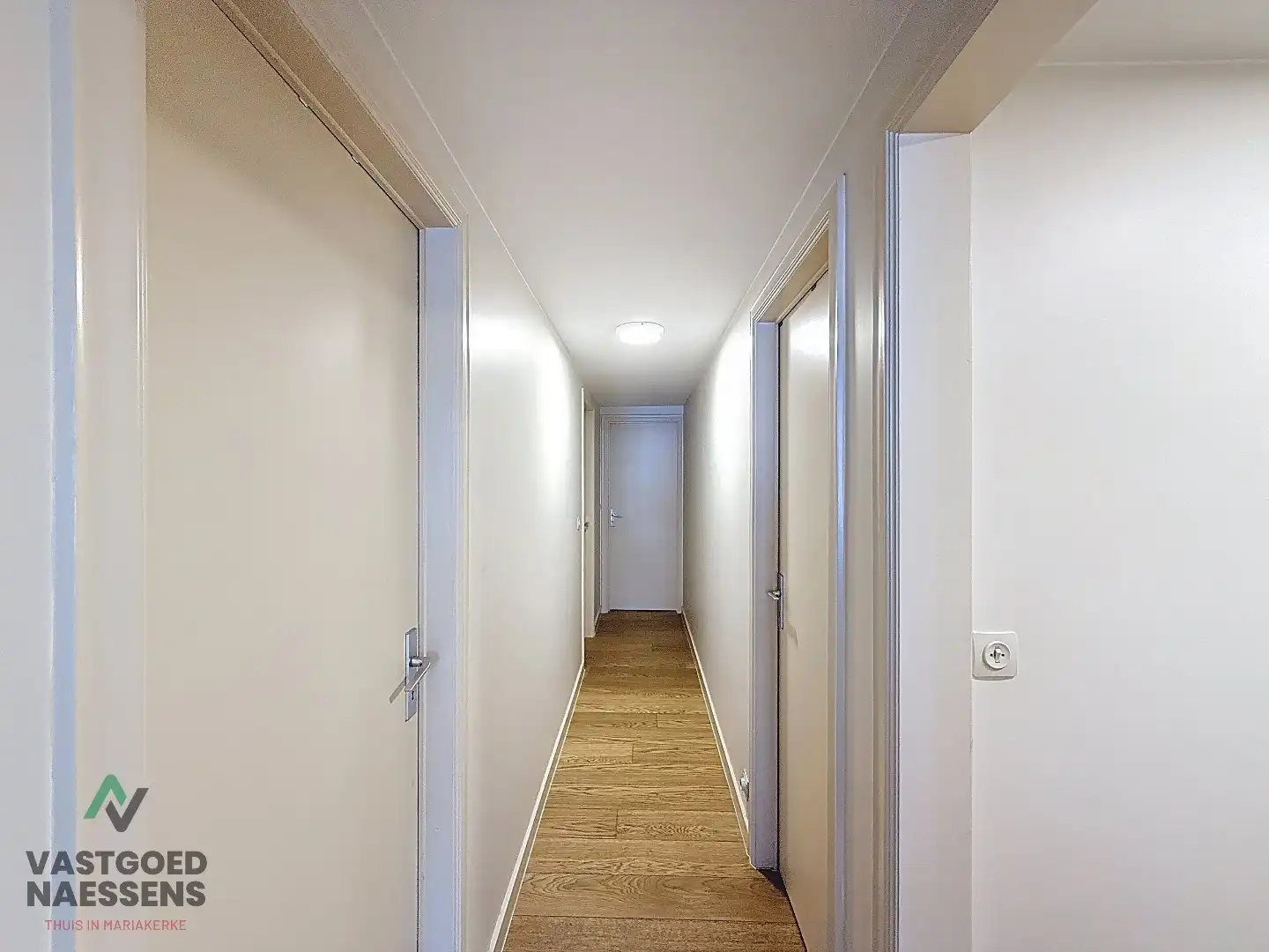 GEMEUBELD 2 SLPK APP IN CENTRUM OOSTENDE foto 18