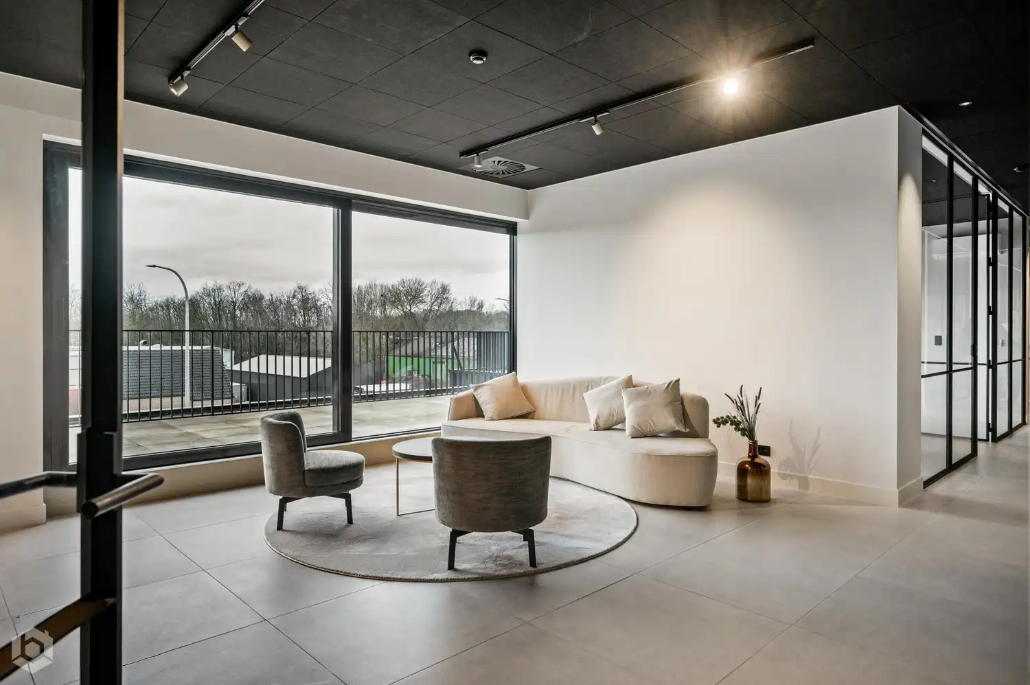 Polyvalente kantoorruimte (475 m²) met terras (216 m²) te Heist-op-den-Berg foto 5