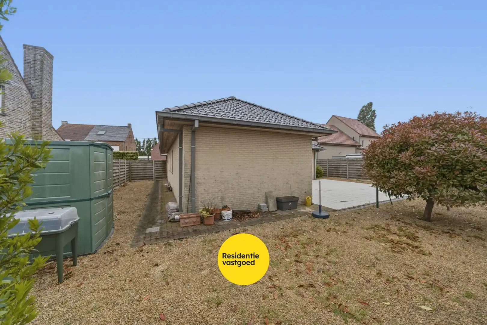 Verzorgde alleenstaande bungalow met tuin, garage en groot terras in het rustige Ettelgem foto 16
