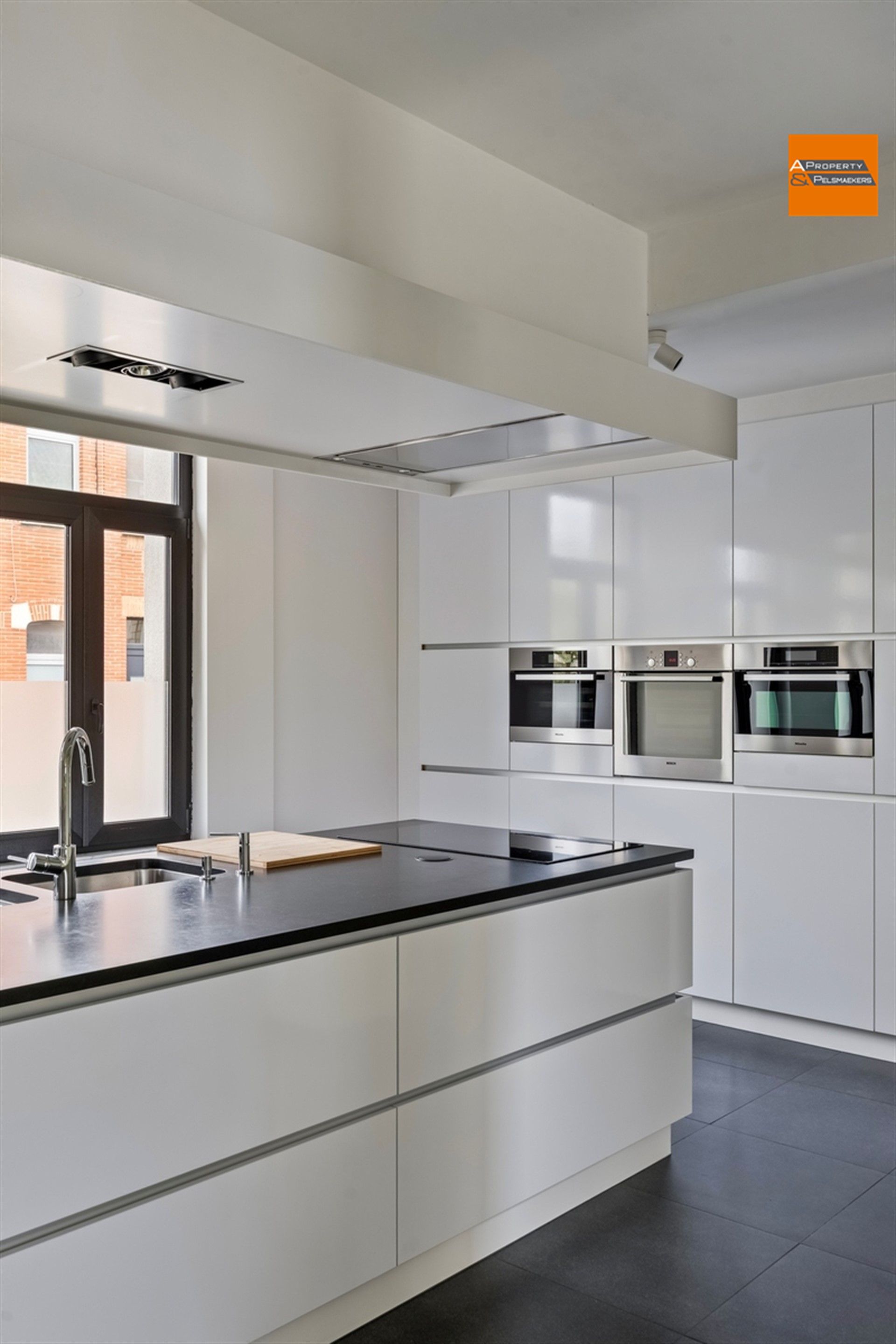 Gerenoveerde woning foto 10