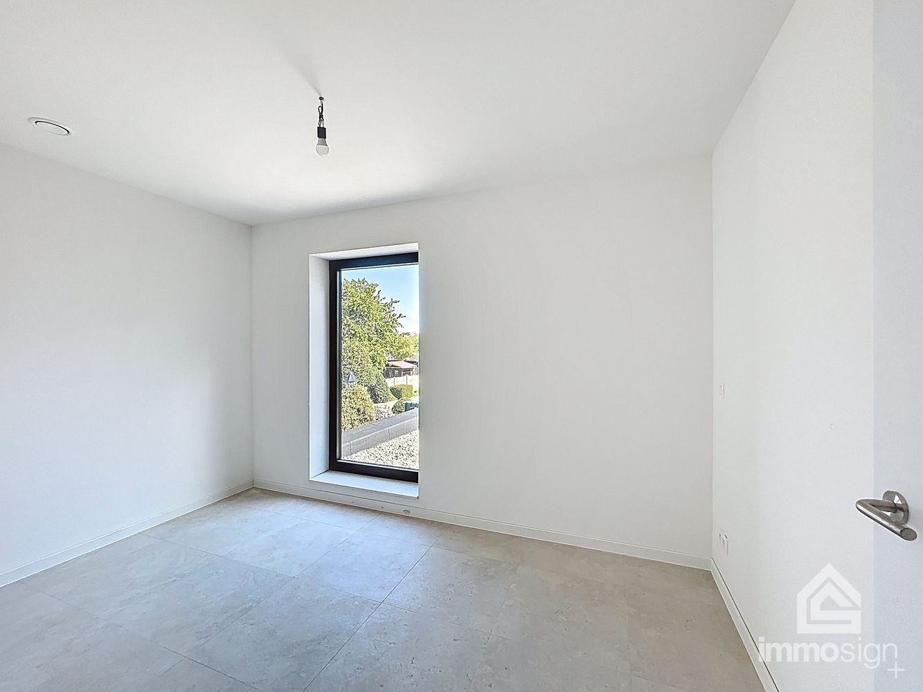 Instapklaar nieuwbouw appartement met 3 slaapkamers, 2 parkeerplaatsen, terras en kelderberging te Kinrooi foto 17