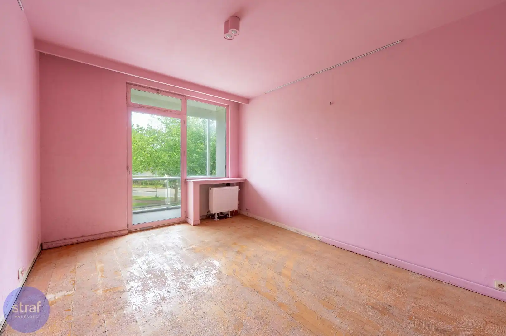 Te renoveren 3-slaapkamerappartement  in de Panorama Tower op Linkeroever foto 9