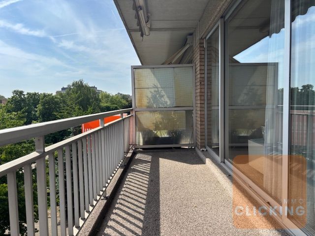 Leuk 2 slaapkamer appartement met zonnig terras foto 28