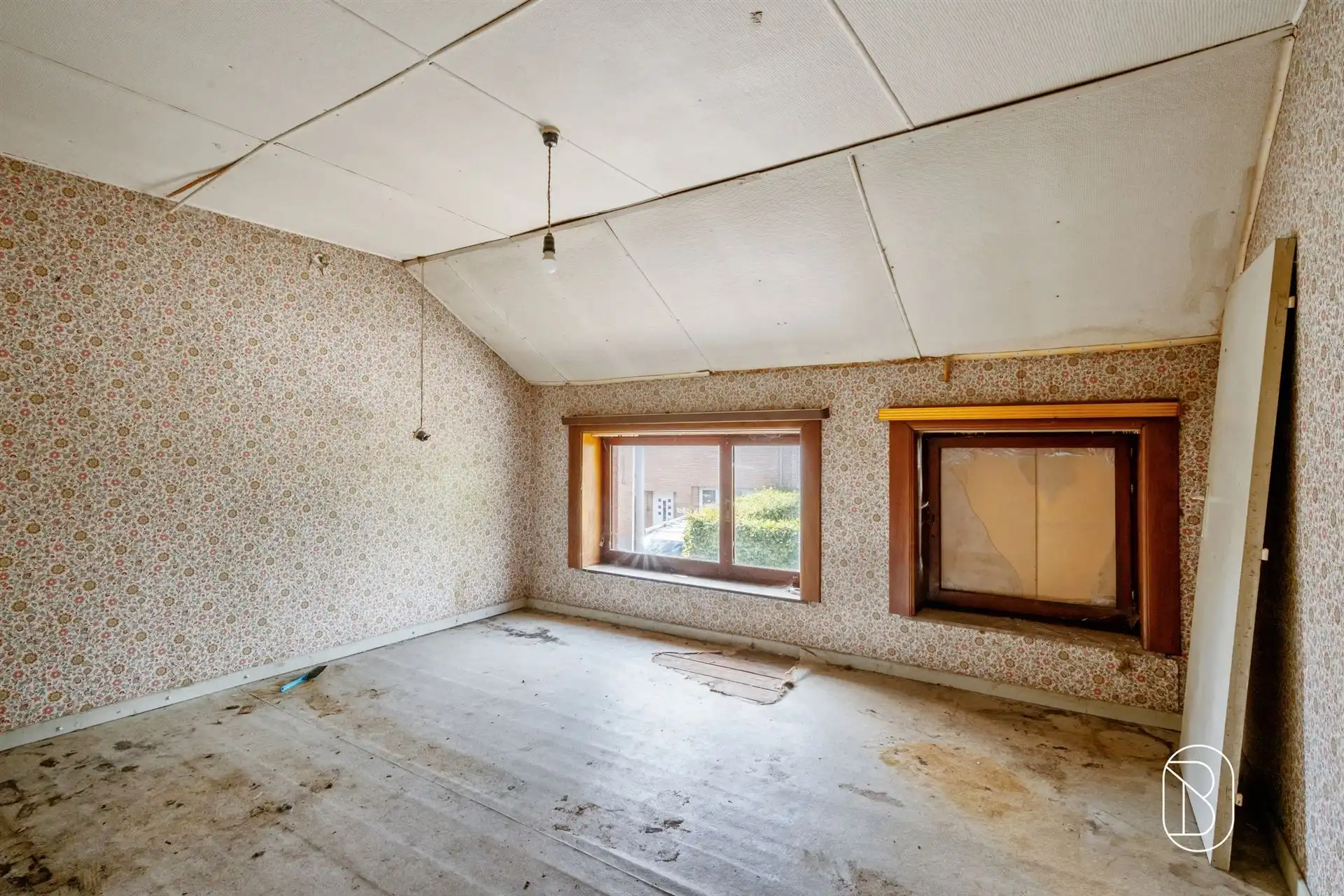 Te renoveren woning met tuin!  foto 11