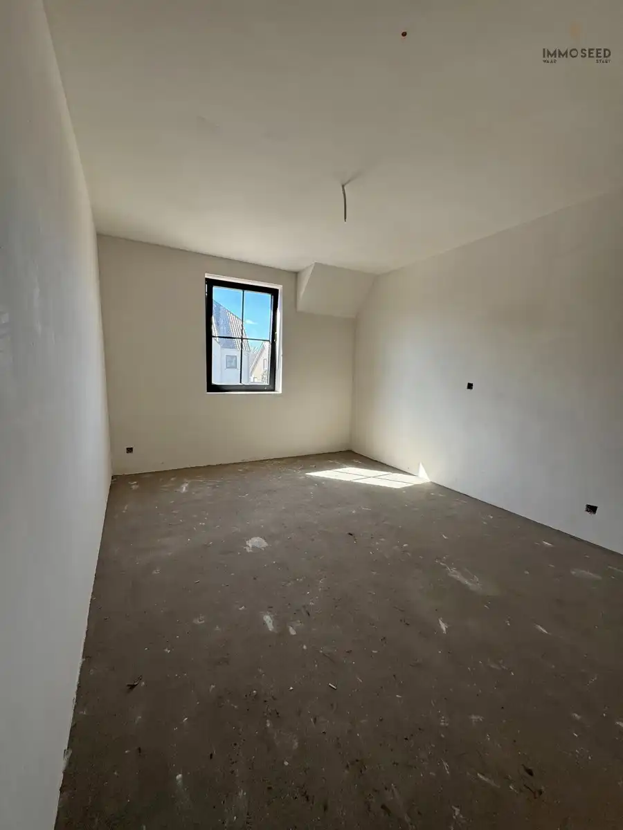 Ruime nieuwbouwwoning foto 9