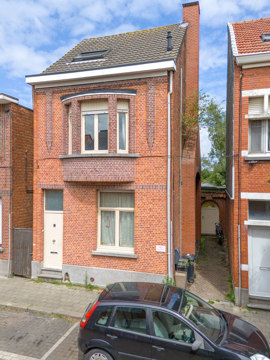 Instapklaar gelijkvloers appartement in hartje Stabroek! foto {{pictureIndex}}