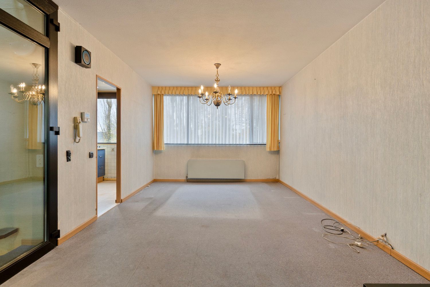 In de wijk 'Langbaanvelden' ligt deze te renoveren bel-étagewoning met 3 tot 4 slks, garage en tuin! foto 11