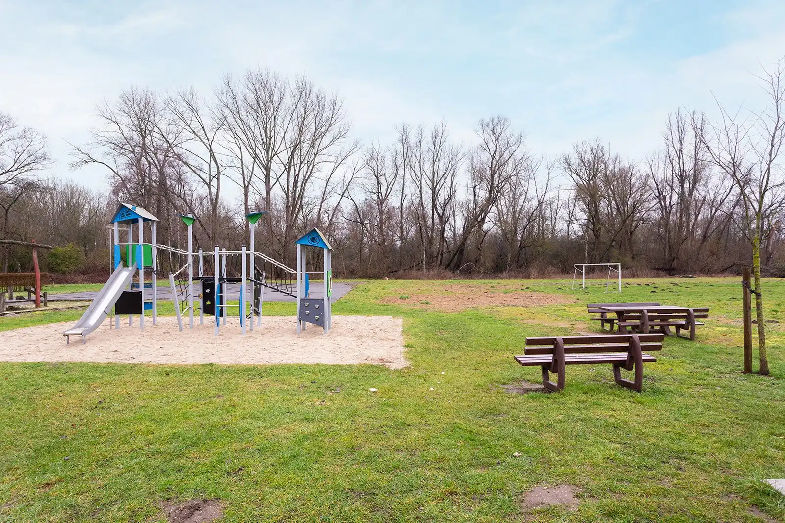 Appartement met 2 slpk., garage en rustgevend groen uitzicht foto 33