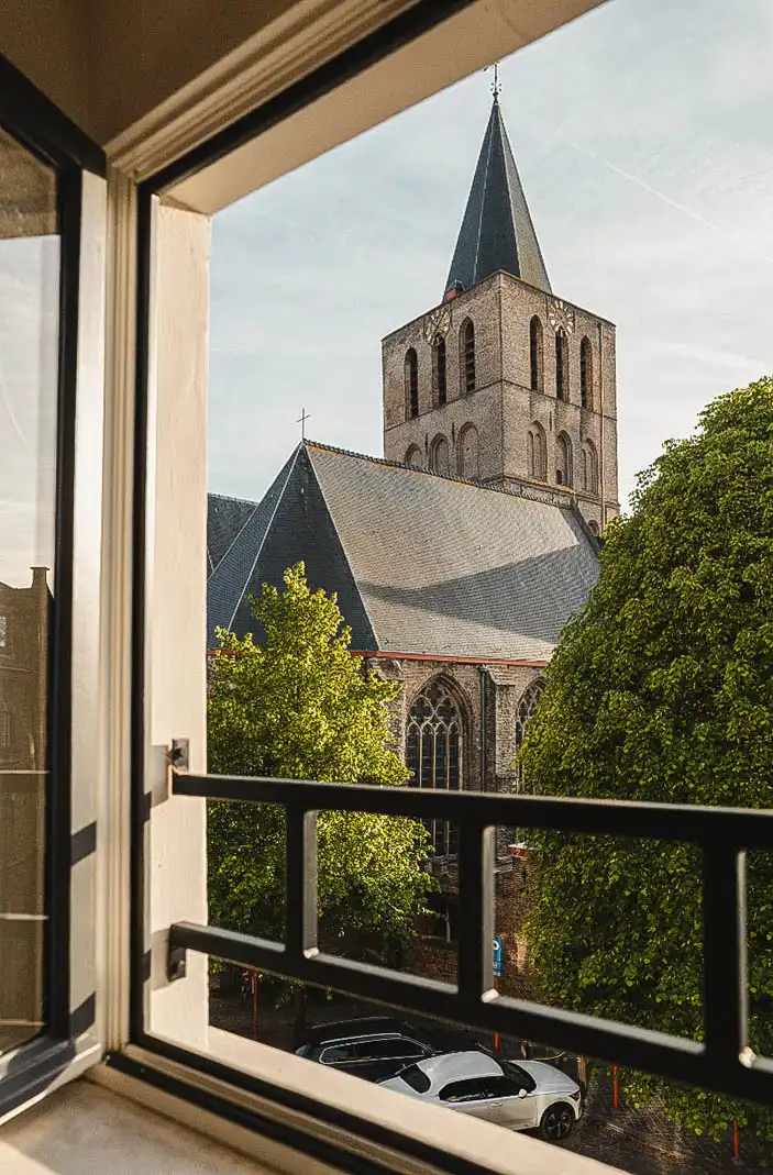 sfeervolle penthouse (139 m2) met zonneterras, schilderachtige gelegen rond de St Gilliskerk foto 5