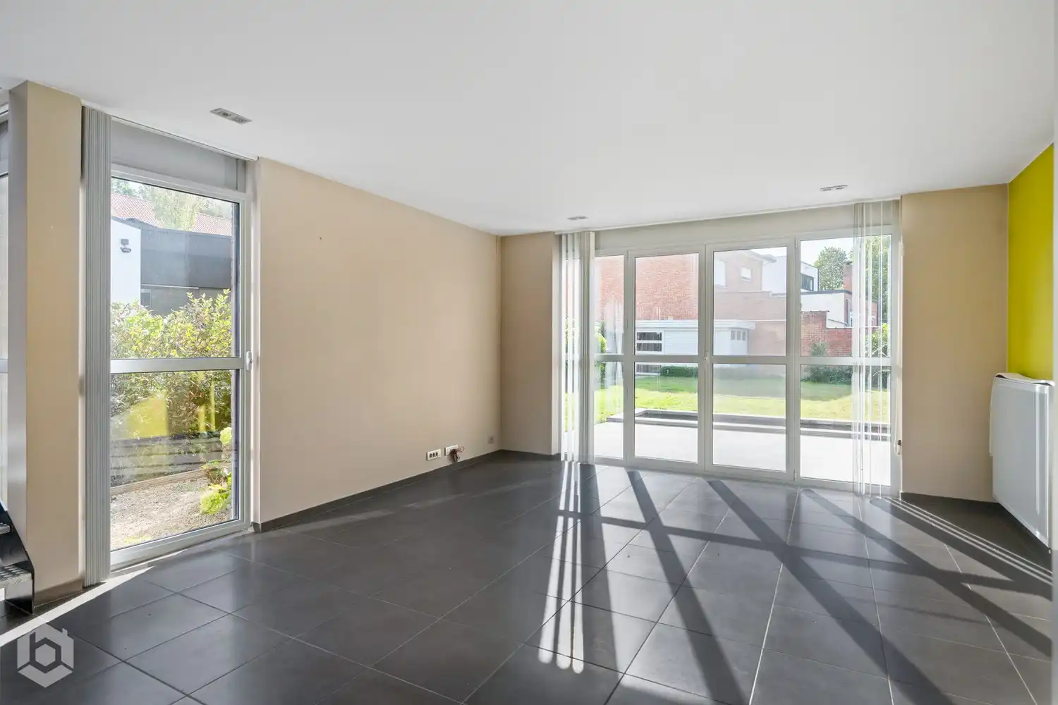 Instapklare woning met 2 slpkrs en ruime tuin te Beerzel foto 3