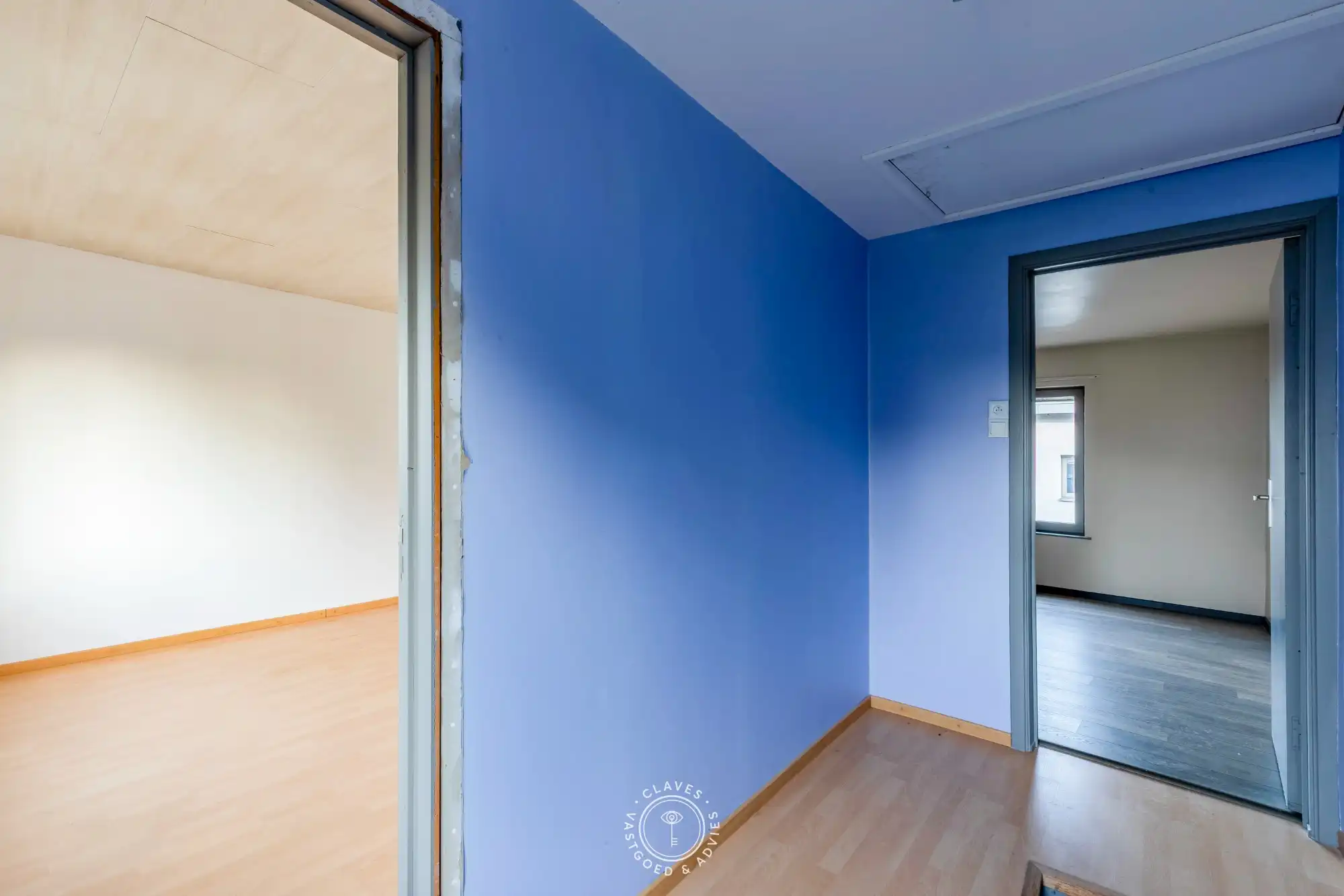 Te renoveren rijwoning met mogelijkheden in het hart van Nieuwkerken-Waas foto 10