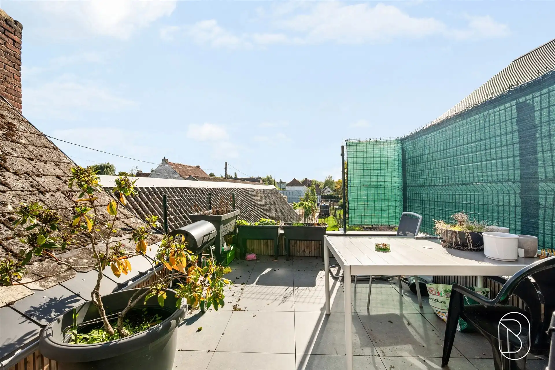 Gerenoveerde opbrengsteigendom bestaande uit 2 appartementen. foto 36