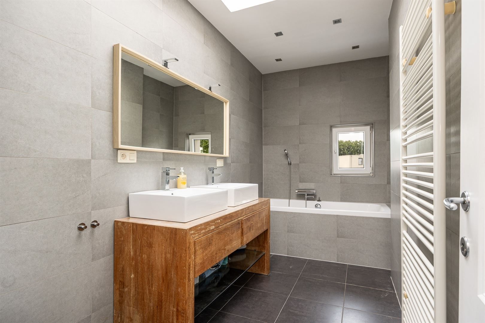 Ideale gezinswoning met vier slaapkamers foto 17