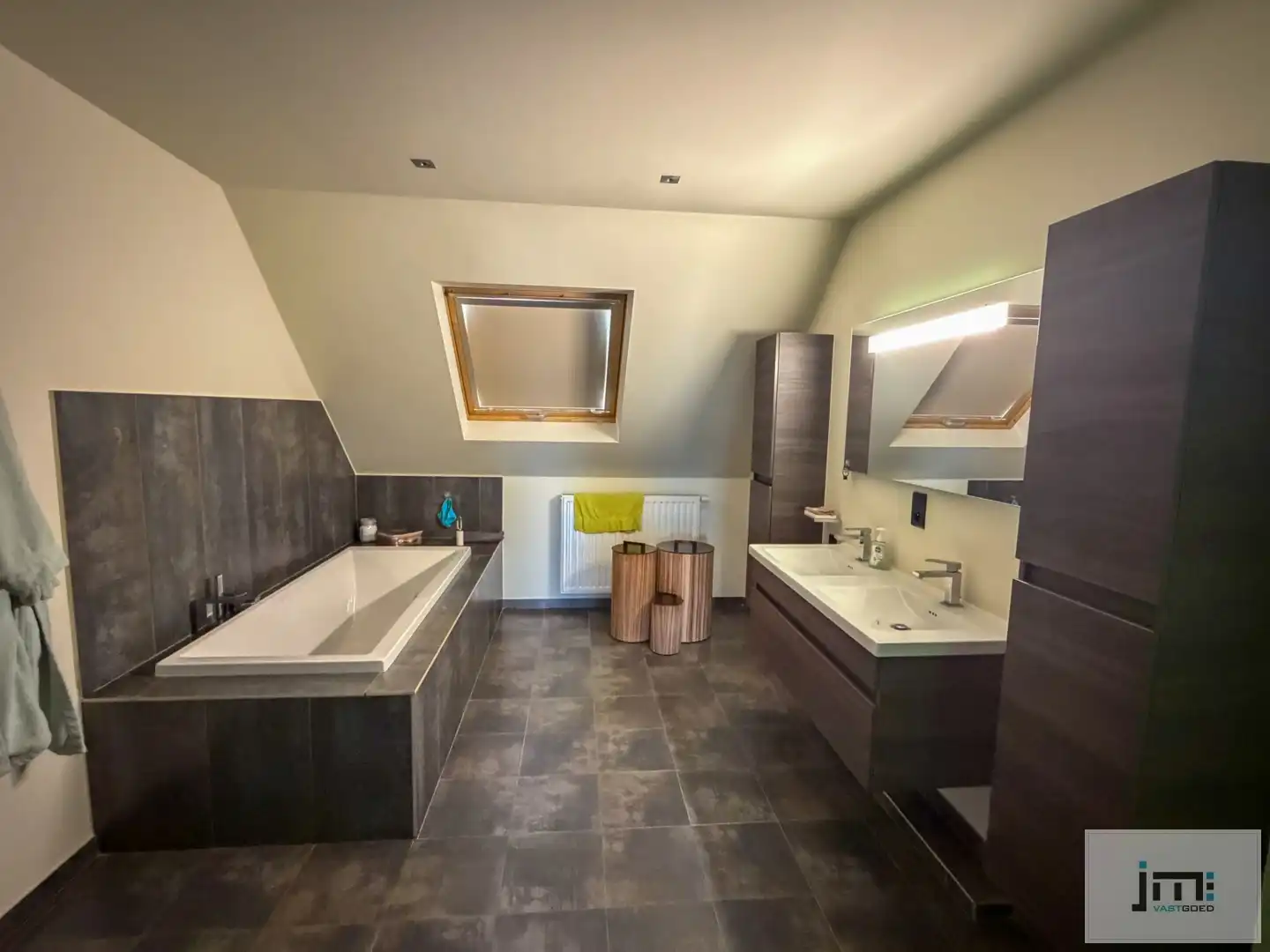 Perfect onderhouden woning foto 16