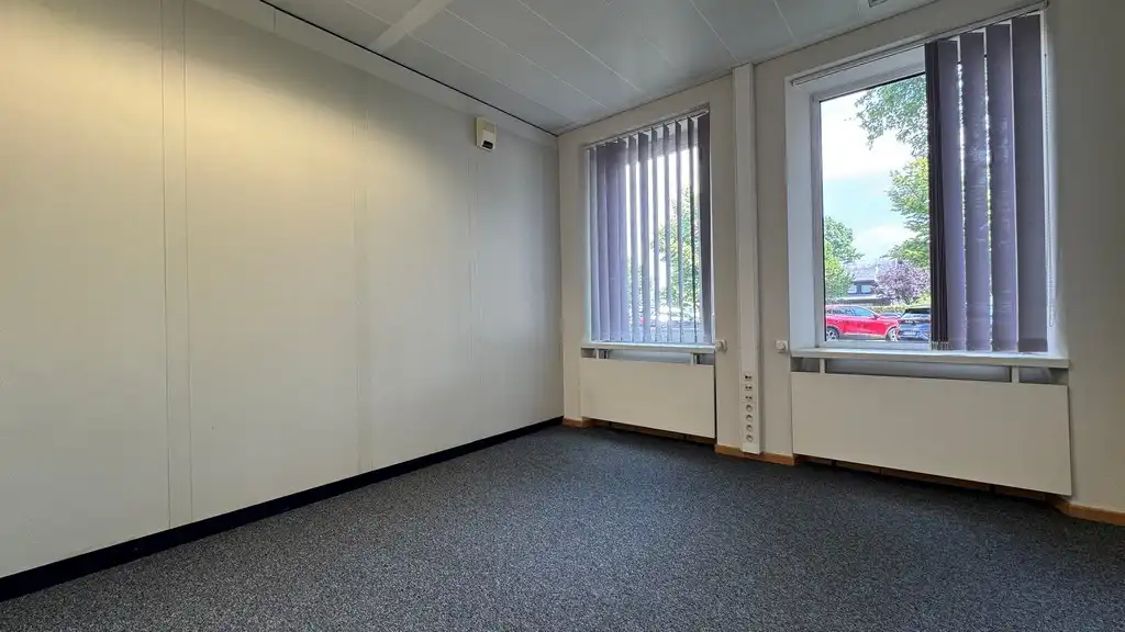 Instapklare kantoren te huur vlakbij E19 in Kontich foto 11