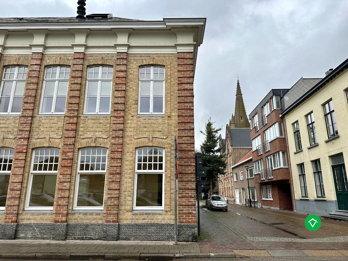Ondergrondse garage (18,75m²) in centrum Gistel te koop  foto 3