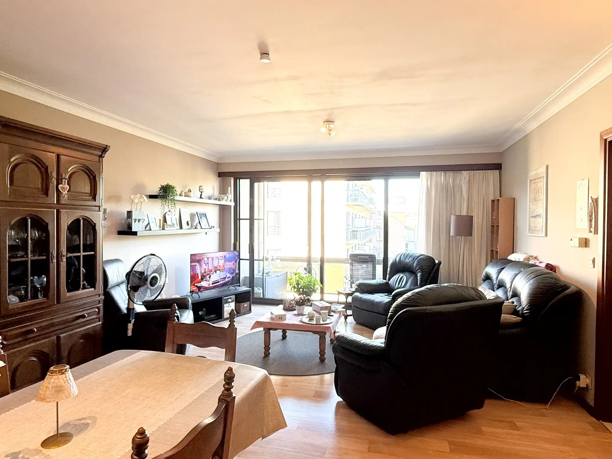 Appartement met twee slaapkamers te huur in het hartje van Beveren foto 2