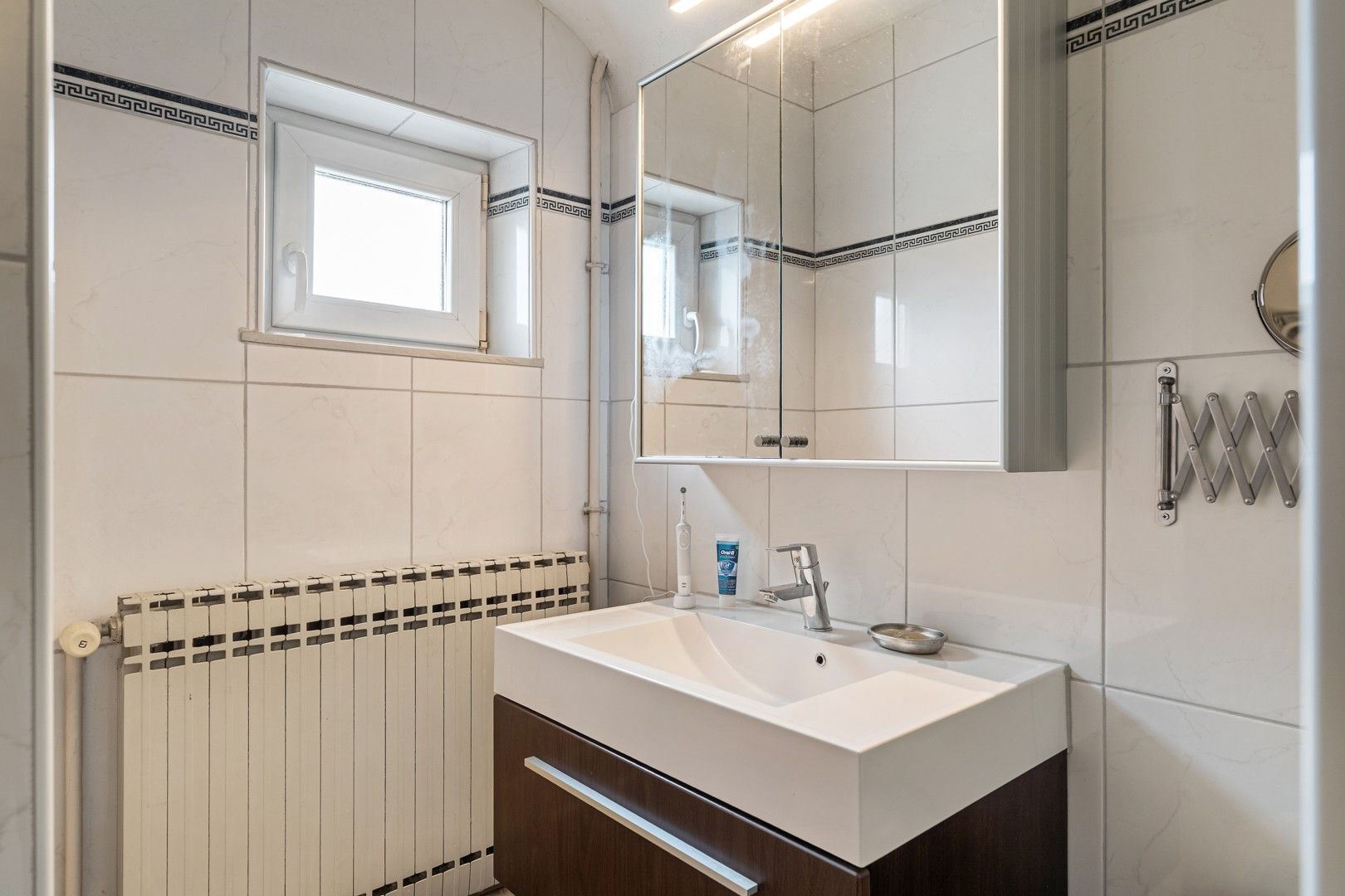 🏡 Te koop – Instapklare, goed onderhouden woning met 3 slaapkamers in Heusden-Zolder foto 8