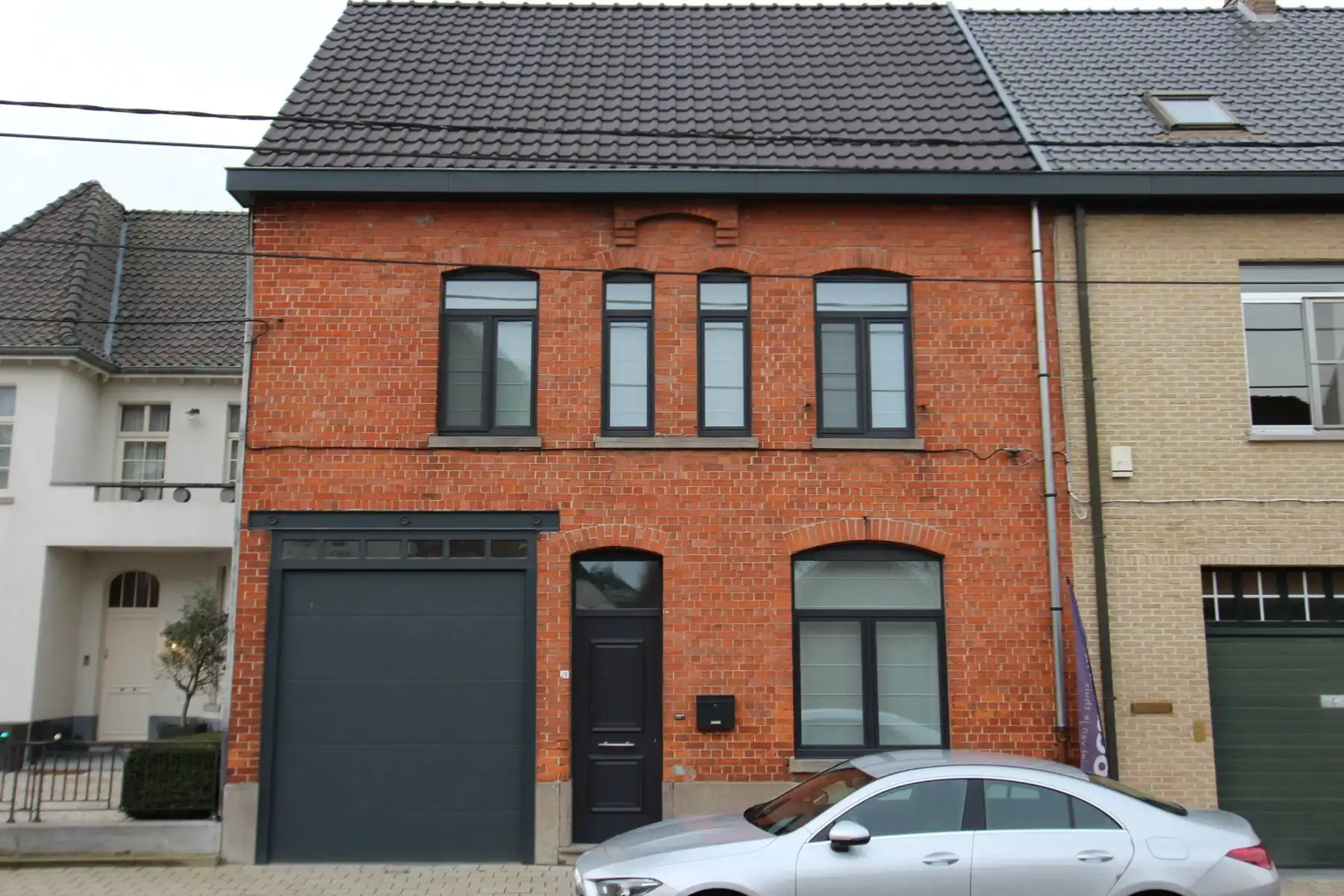 Prachtige halfopen bebouwing met 4 slaapkamers - OORDEGEM foto 2