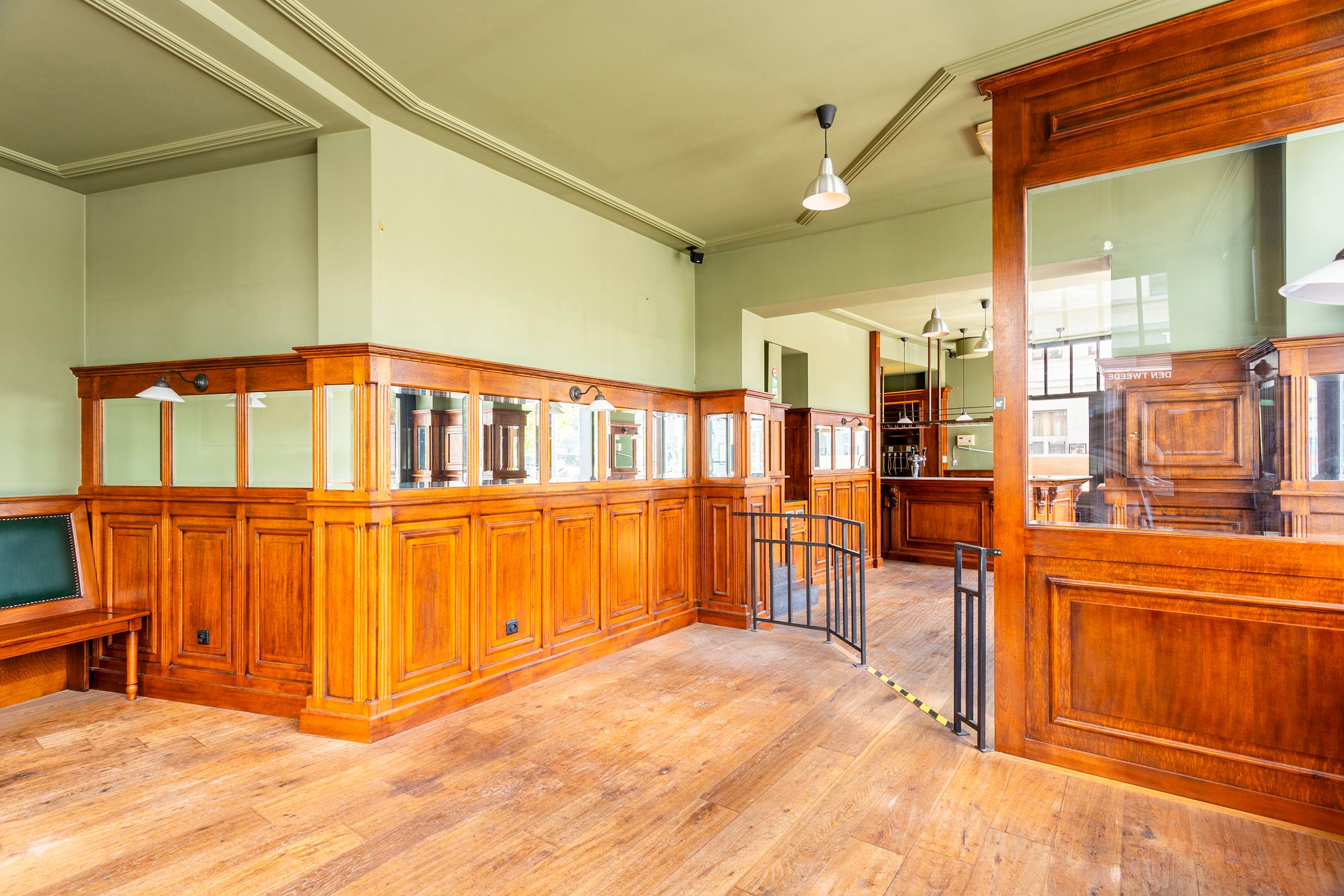 commerciële ruimte ca 172 m² met zicht op Vlinderpaleis foto 5